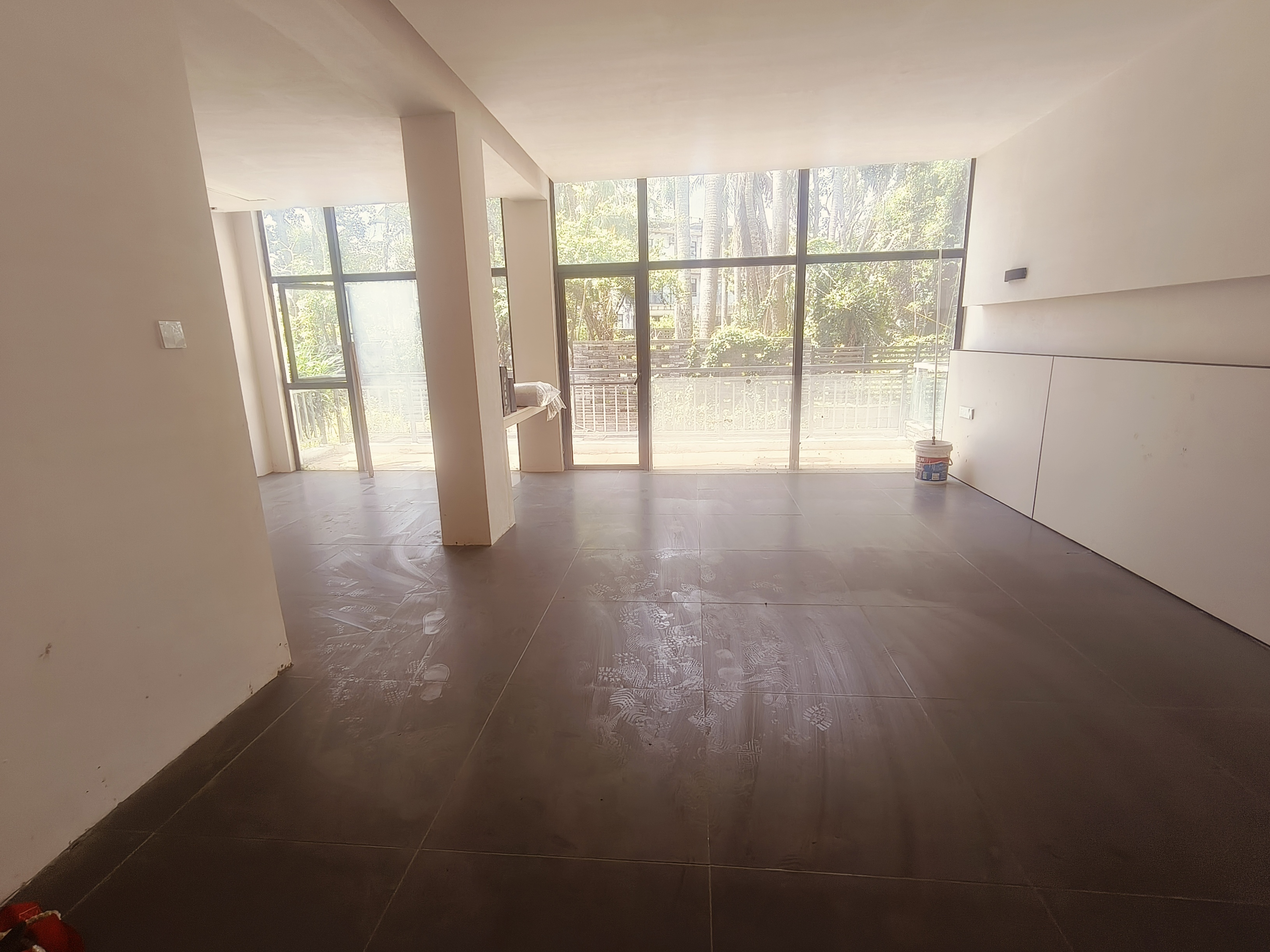 鸿洲江山 14室2厅2卫 20000.0元/月 鸿洲江山 14室2厅2卫 20000.0元/月室内图