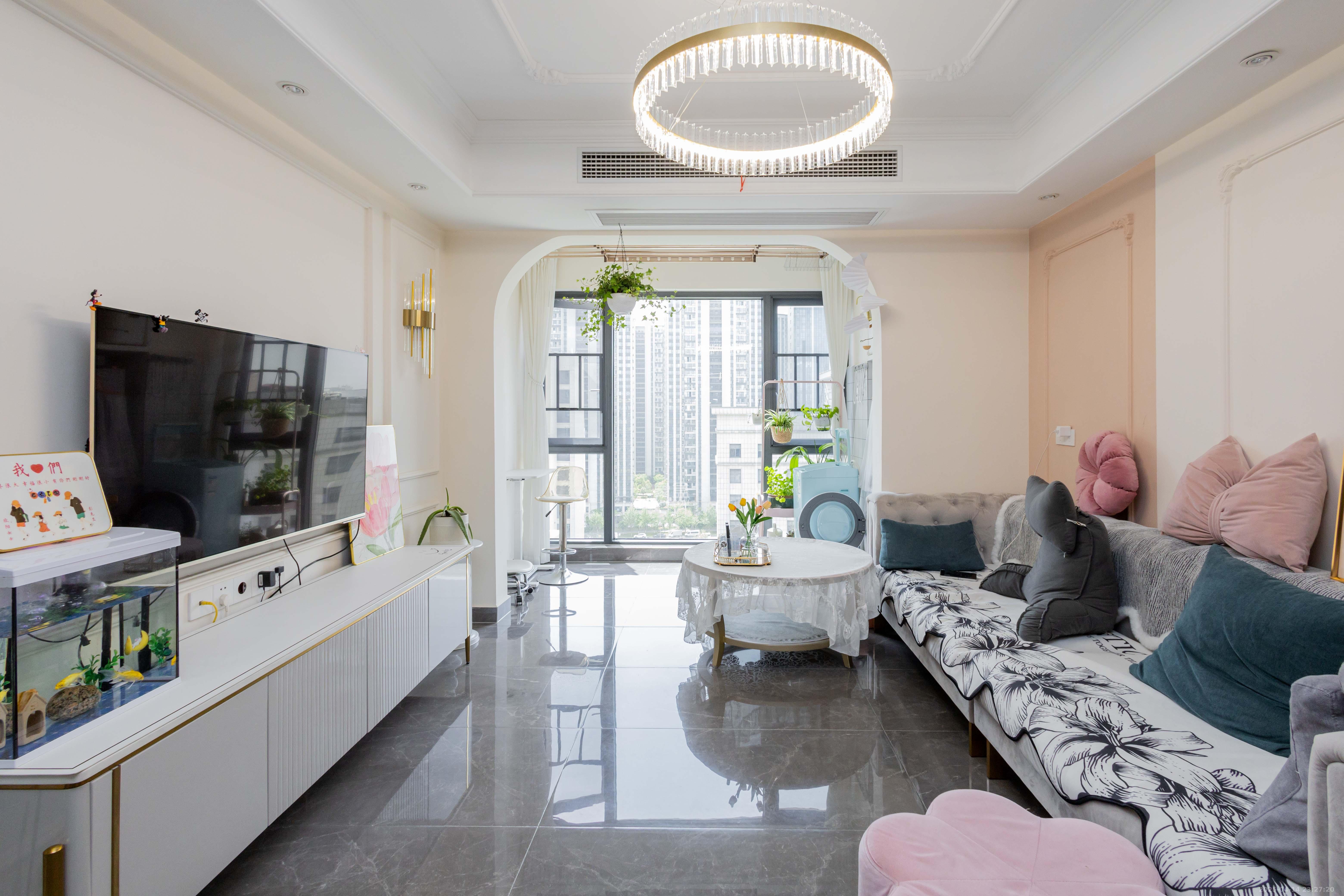 金科景朝集美星宸  3室2厅1卫    105.0万 金科景朝集美星宸  3室2厅1卫    105.0万客厅