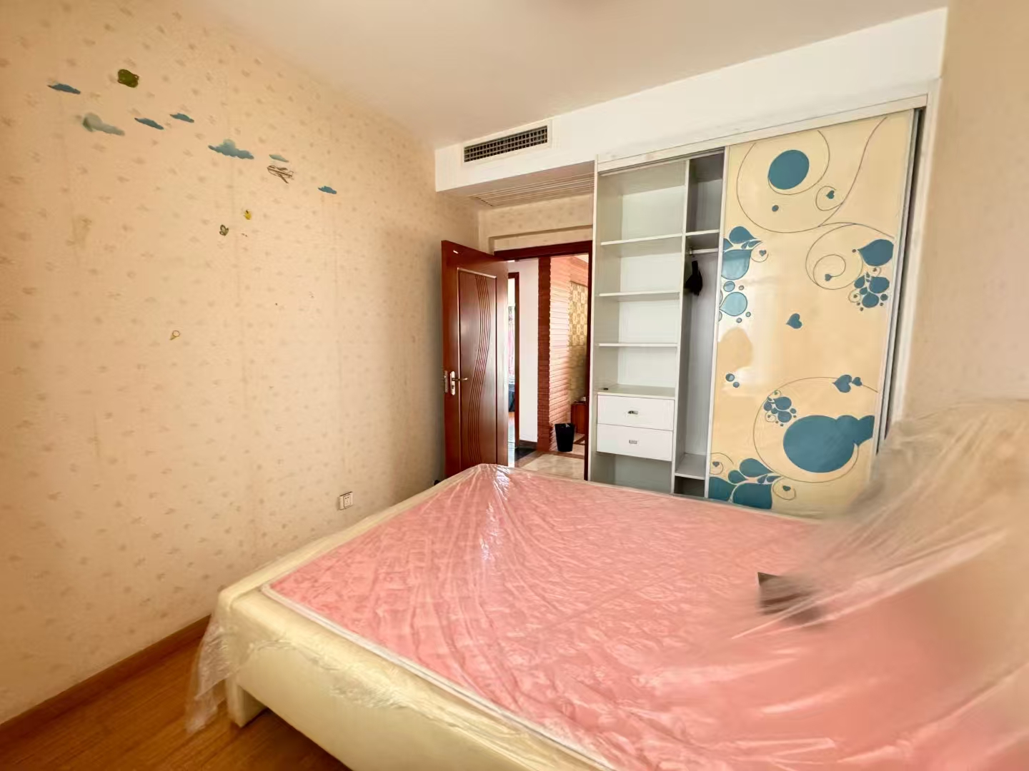 鑫成君泰 3室2厅2卫 2000.0元/月 鑫成君泰 3室2厅2卫 2000.0元/月室内图