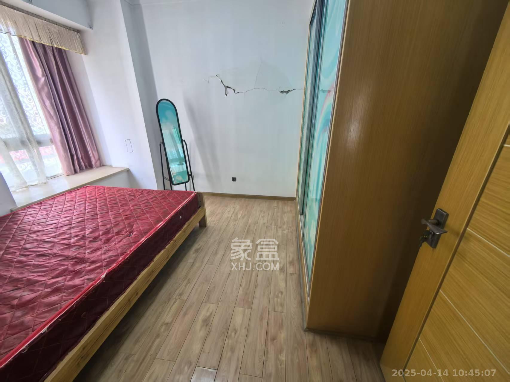 浏阳河畔家园  2室2厅2卫   2300.00元/月室内图