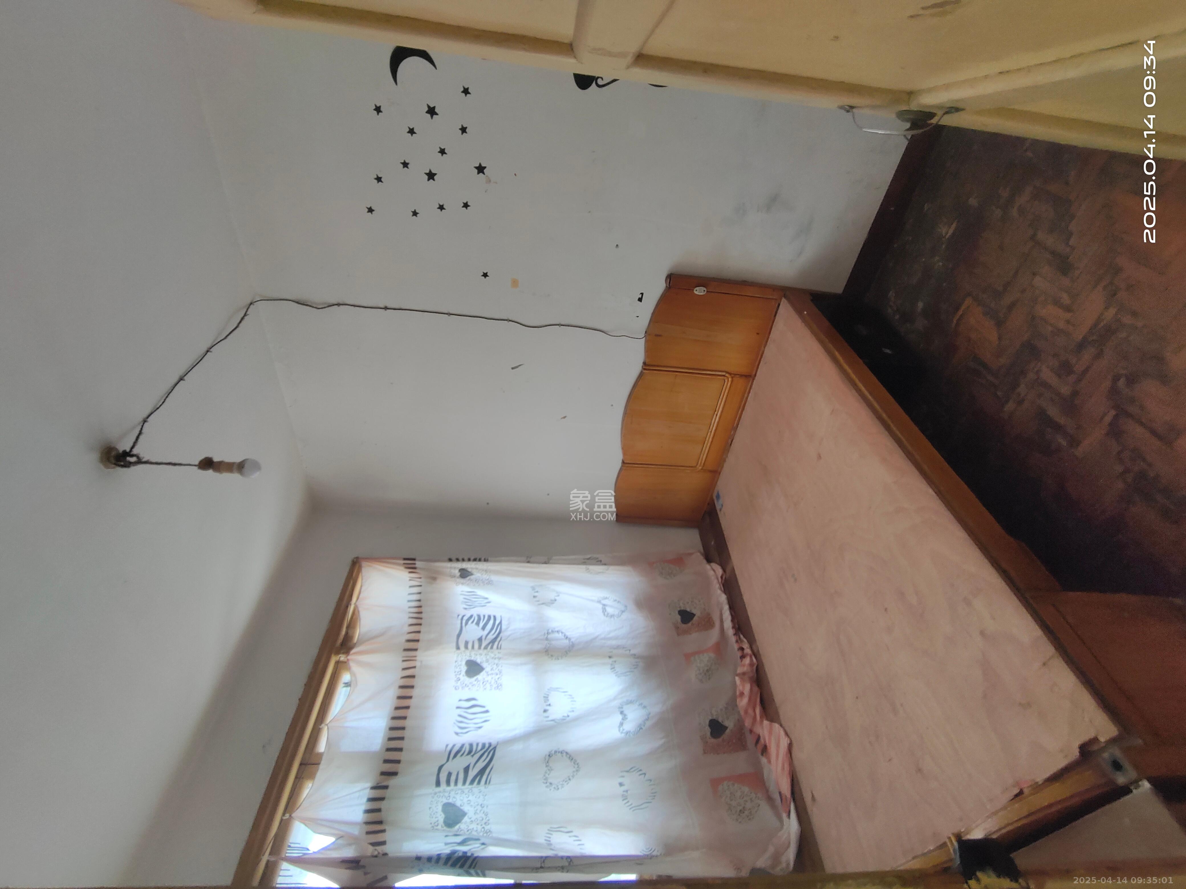 小瀛洲13号小区 2室1厅1卫 1400.0元/月 小瀛洲13号小区 2室1厅1卫 1400.0元/月室内图