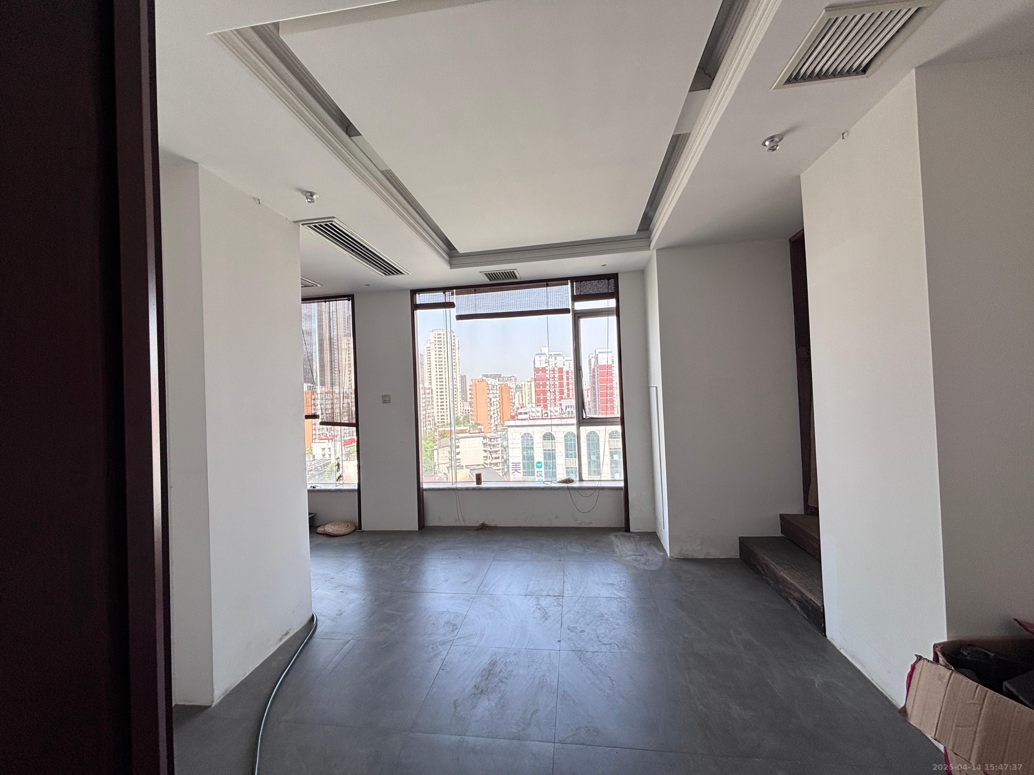 城市之心 1室1厅1卫 7000.0元/月 城市之心 1室1厅1卫 7000.0元/月室内图