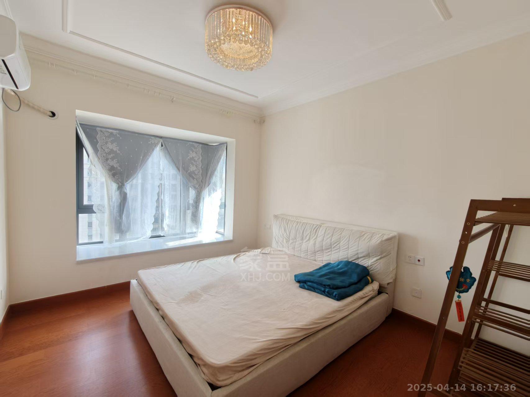 恒大华府 3室2厅2卫 2000.0元/月 恒大华府 3室2厅2卫 2000.0元/月室内图