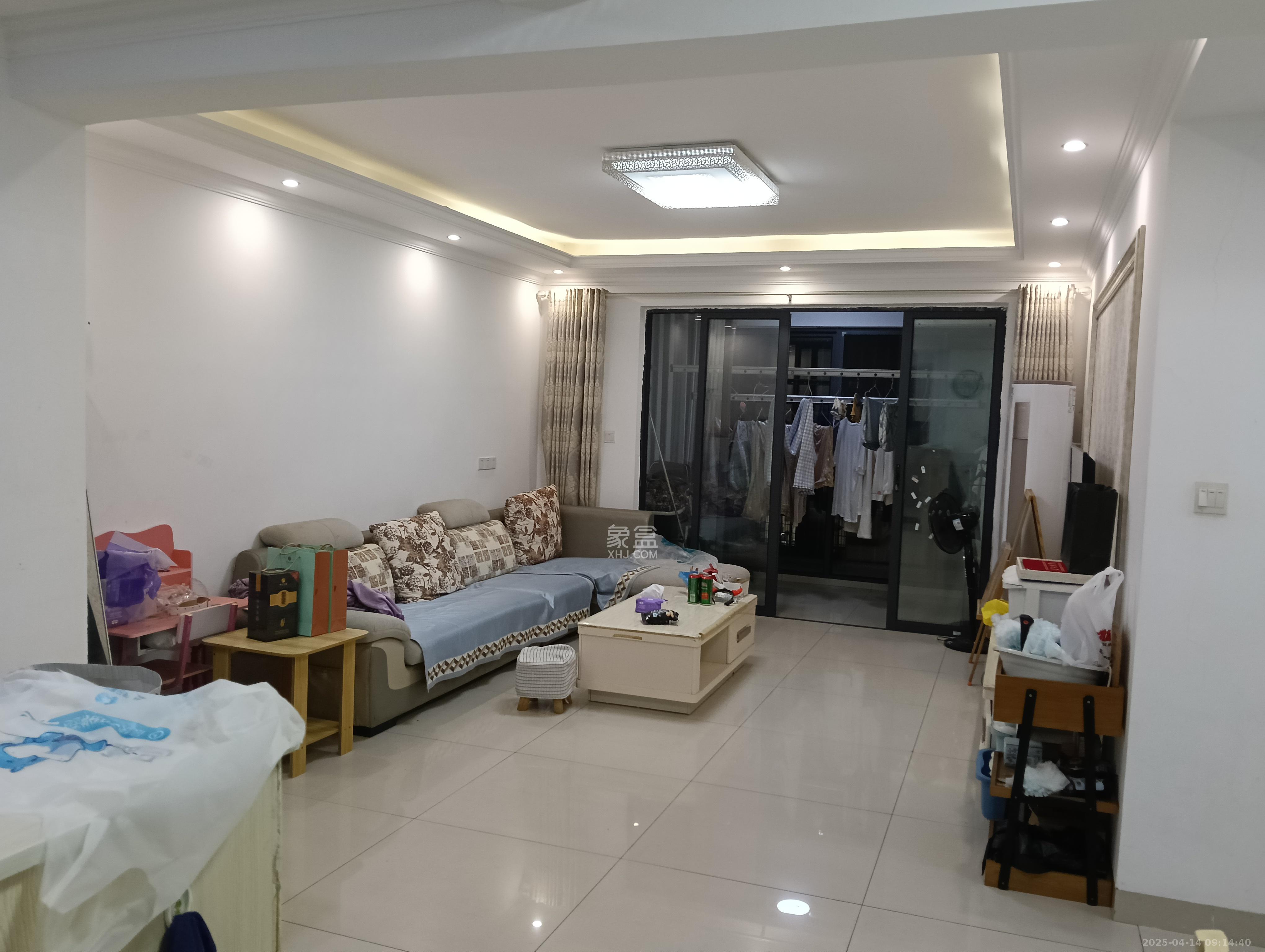 丰源国际  3室2厅2卫   2300.00元/月室内图1