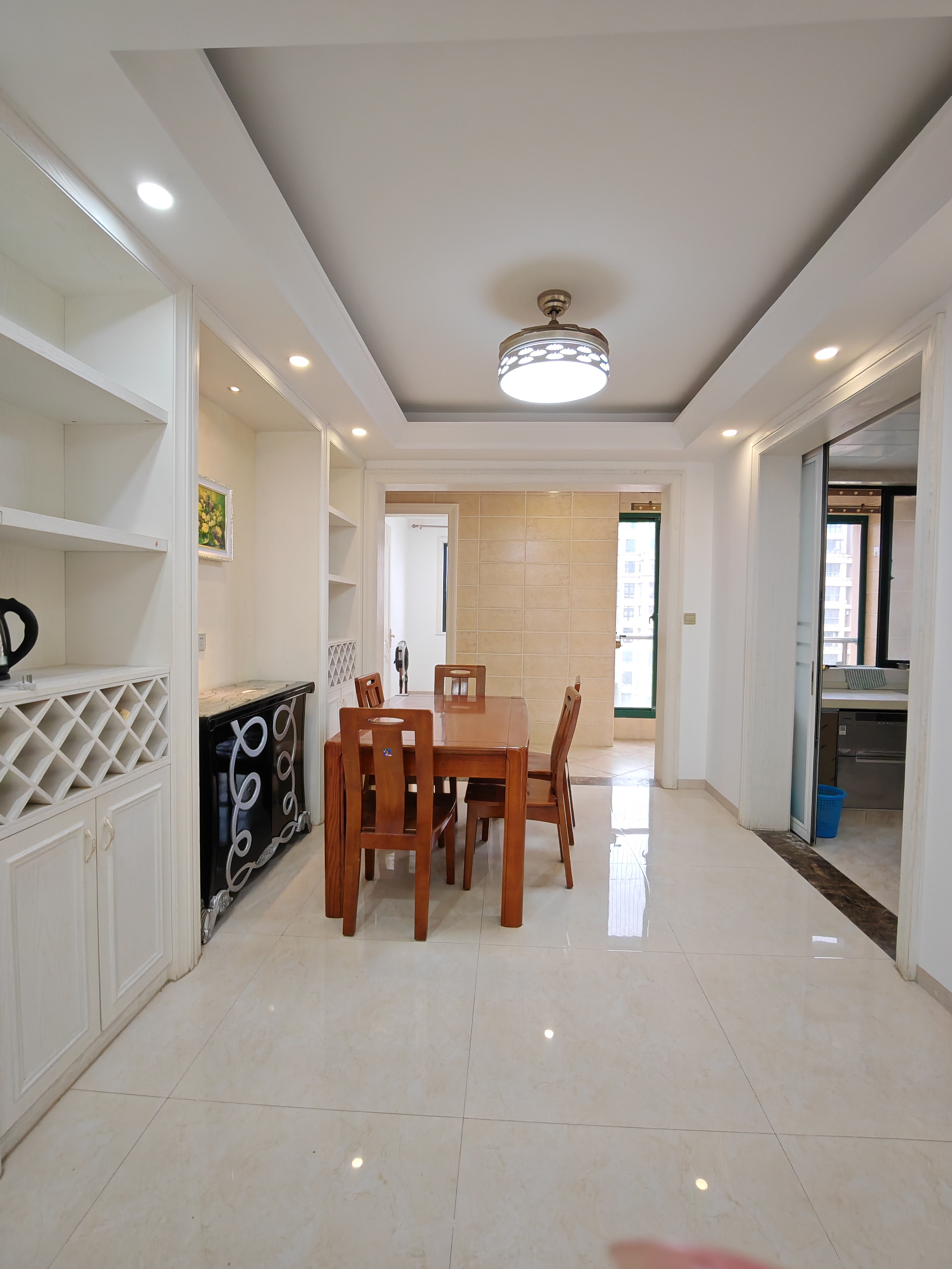 海阔天空-国瑞城二期(雅仕苑) 4室2厅2卫 330.0万 海阔天空-国瑞城二期(雅仕苑) 4室2厅2卫 330.0万室内图