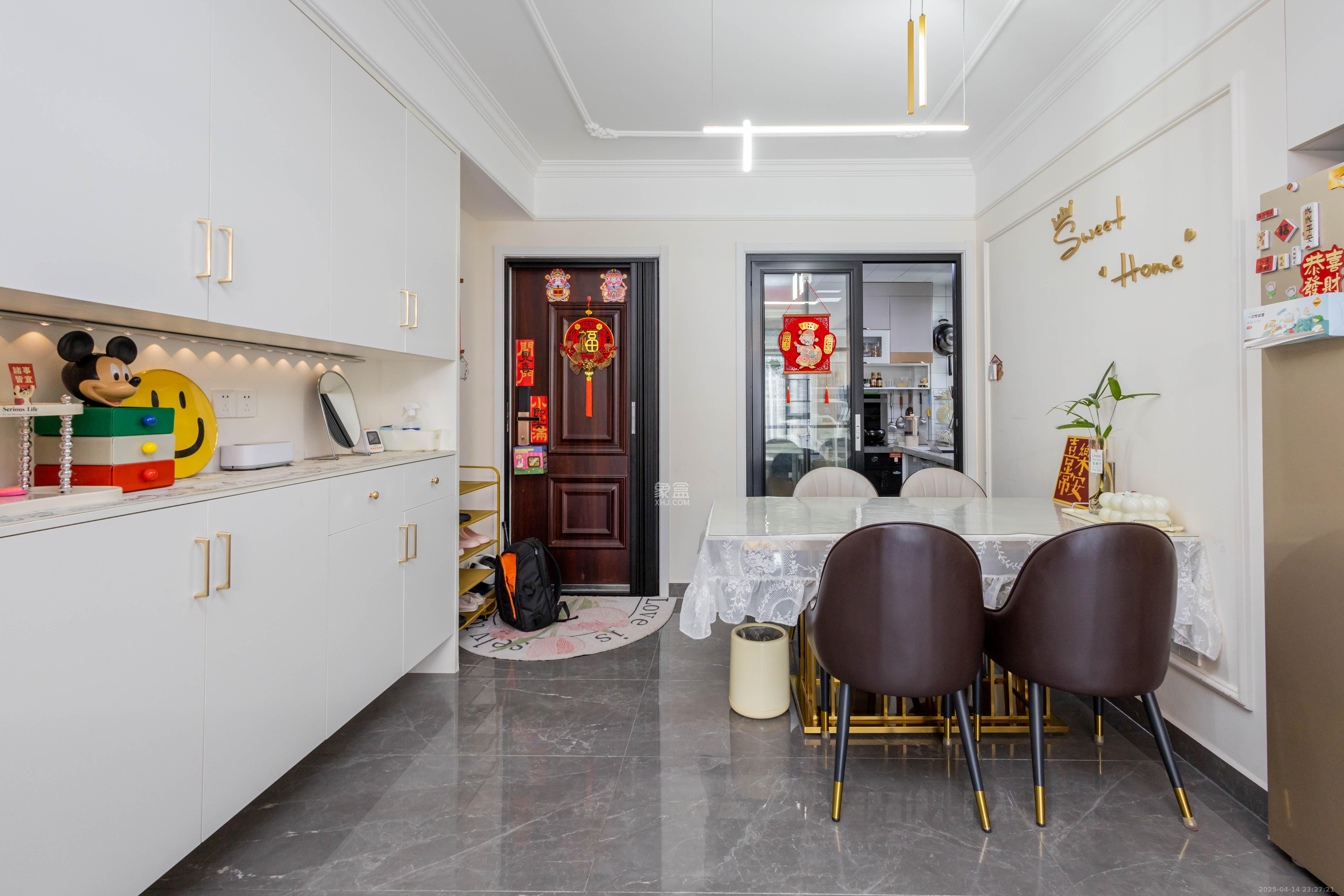 金科景朝集美星宸  3室2厅1卫    105.0万 金科景朝集美星宸  3室2厅1卫    105.0万客厅