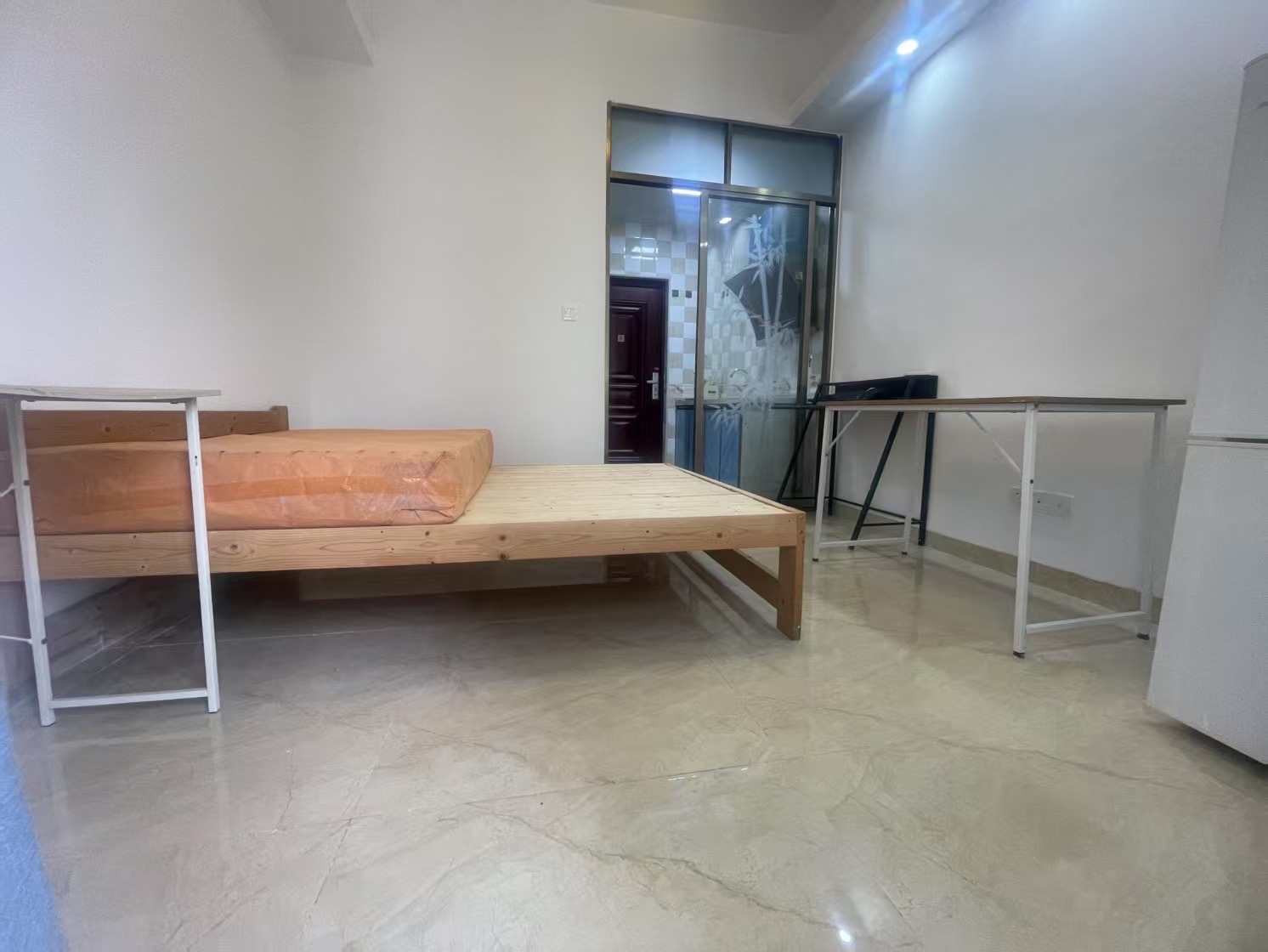 都市阳光 1室0厅1卫 32.0万 都市阳光 1室0厅1卫 32.0万客厅