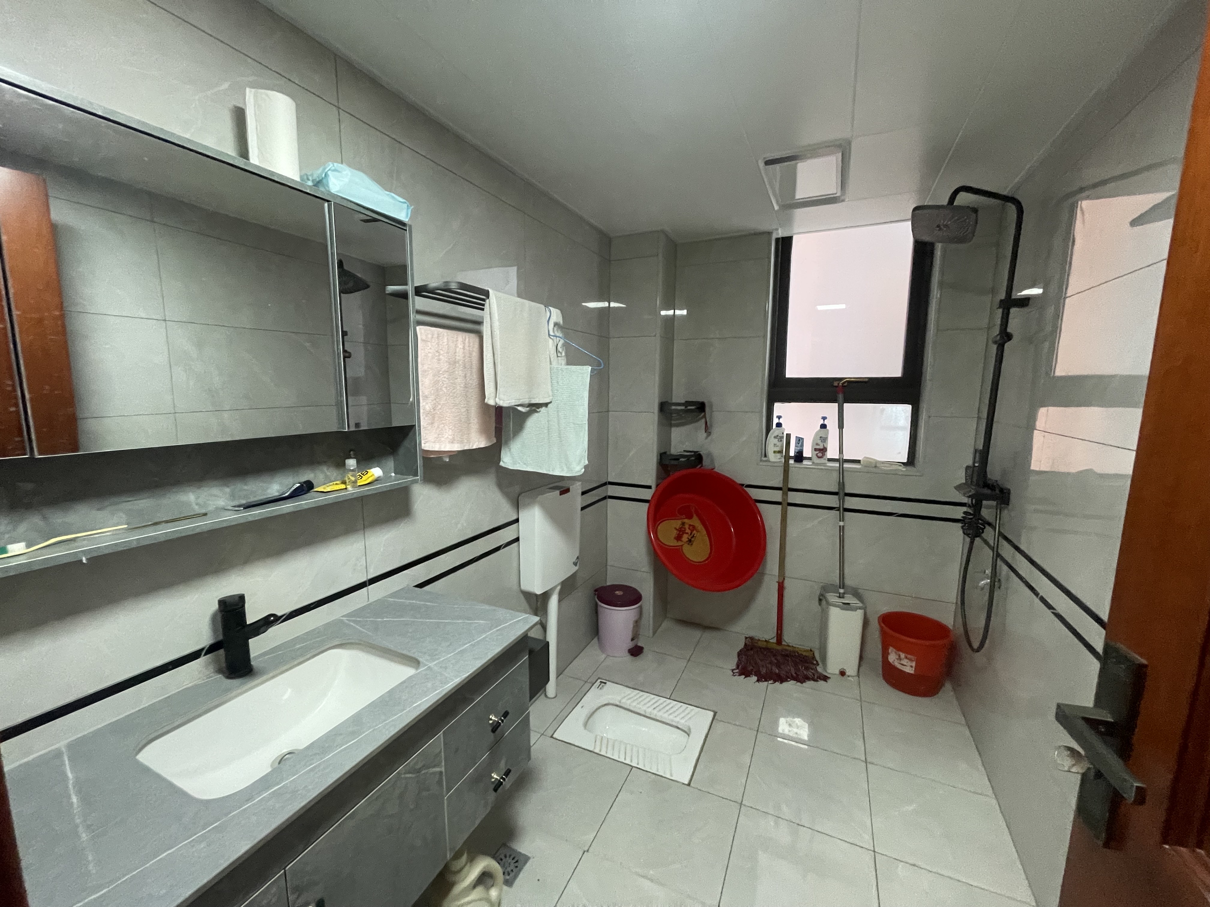 大同芙蓉二期(芙蓉广场) 3室2厅1卫 113.8万 大同芙蓉二期(芙蓉广场) 3室2厅1卫 113.8万客厅