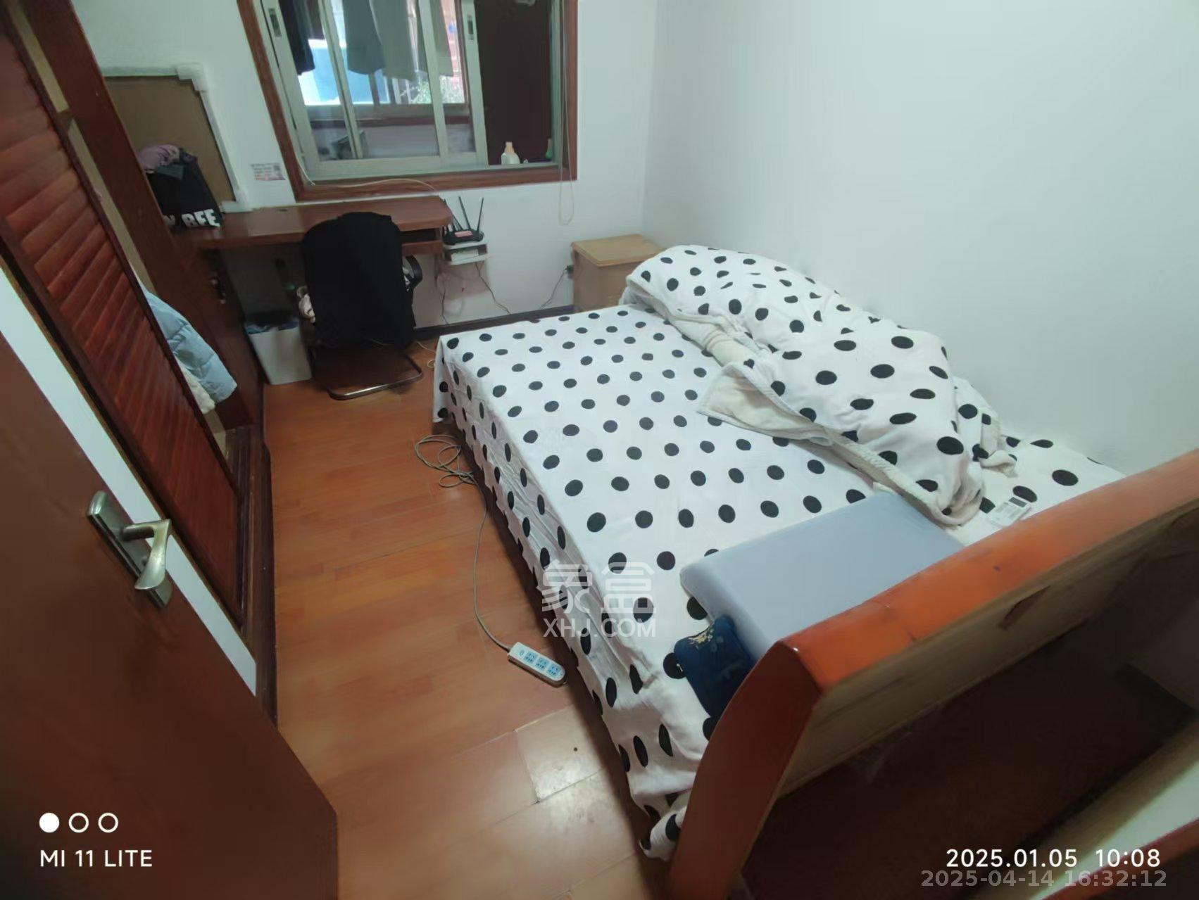 二机小区  3室2厅1卫   1900.00元/月室内图