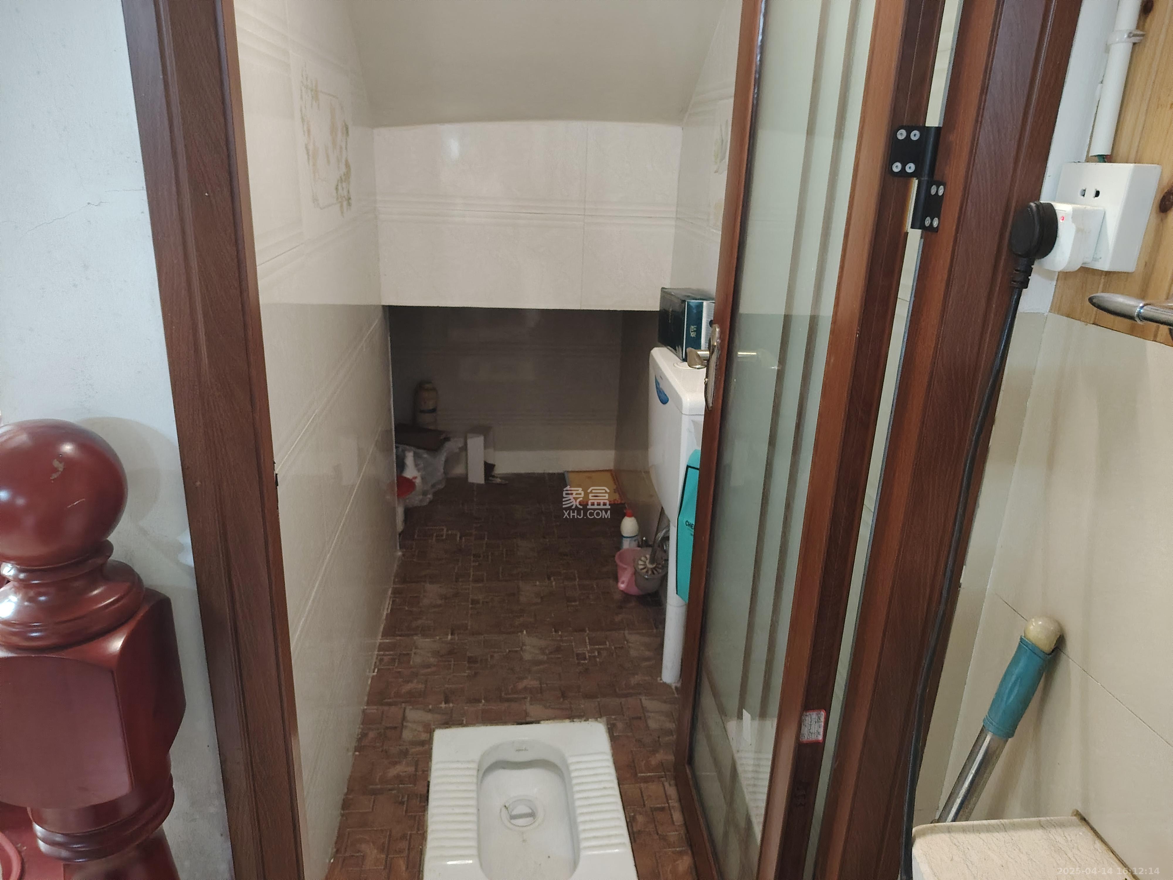 山语城一期 6室2厅3卫 10000.0元/月 山语城一期 6室2厅3卫 10000.0元/月室内图