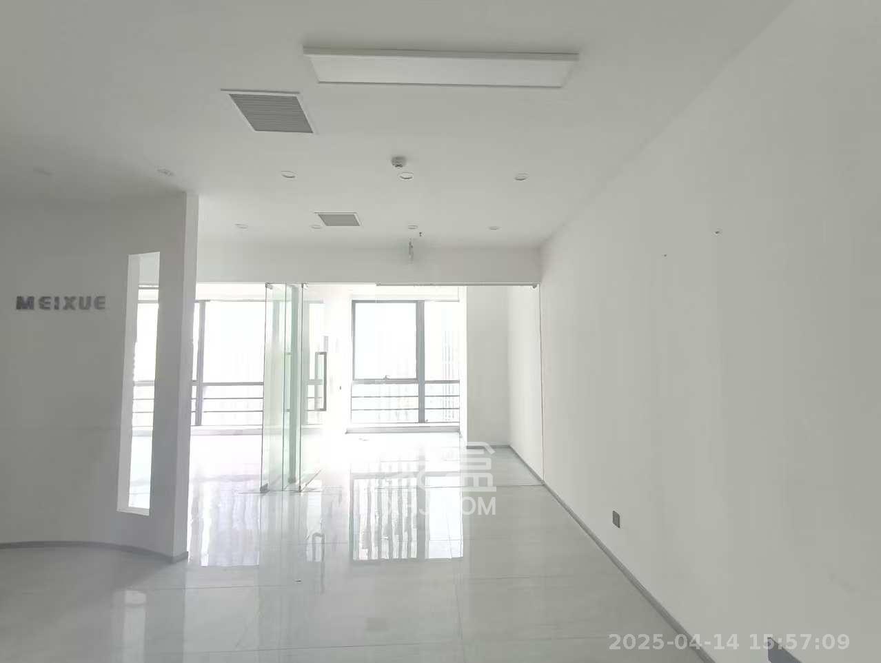 泊富公寓（泊富国际广场）   131.48㎡     7500.00元/月室内图