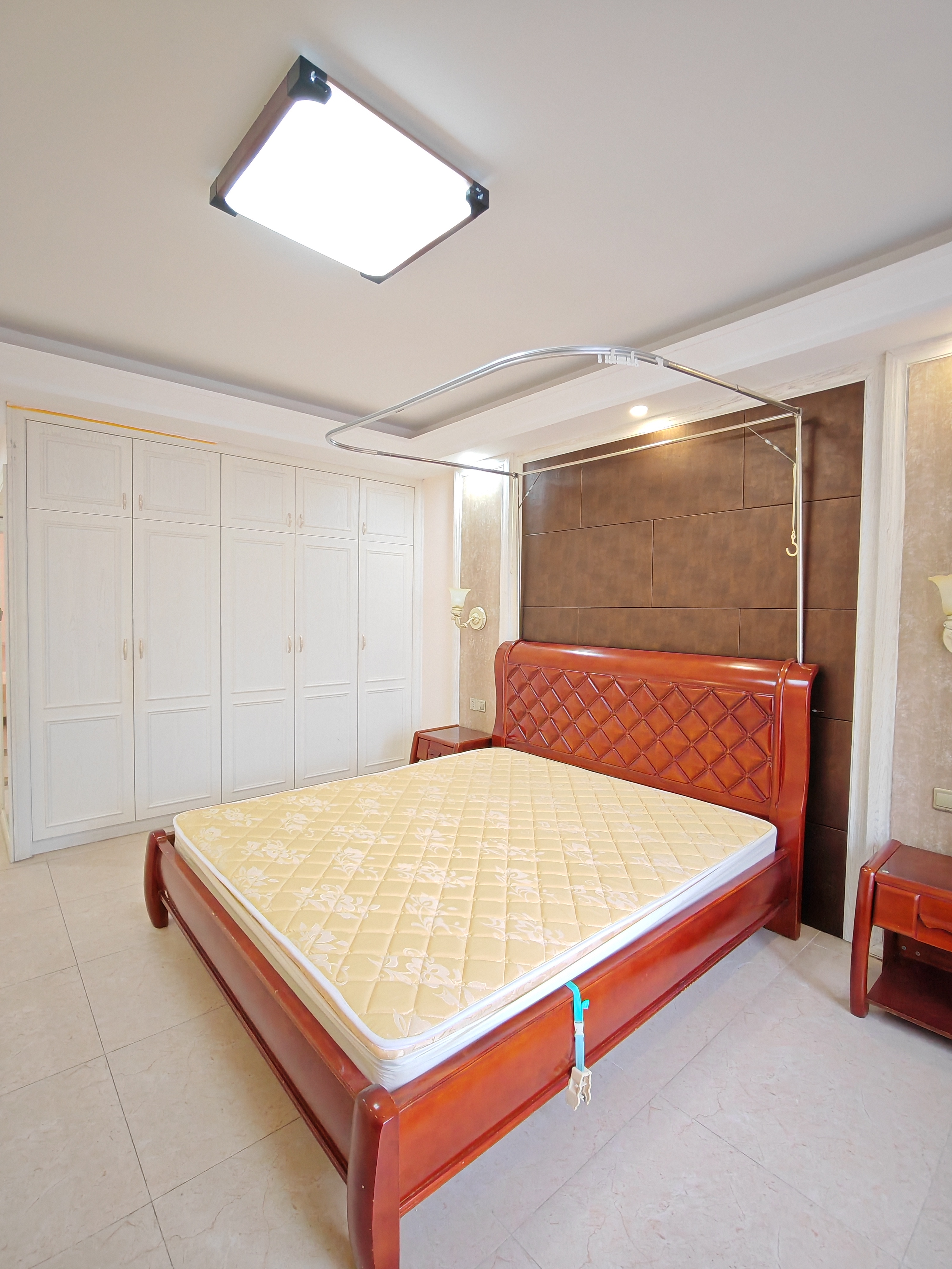 海阔天空-国瑞城二期(雅仕苑) 4室2厅2卫 330.0万 海阔天空-国瑞城二期(雅仕苑) 4室2厅2卫 330.0万室内图