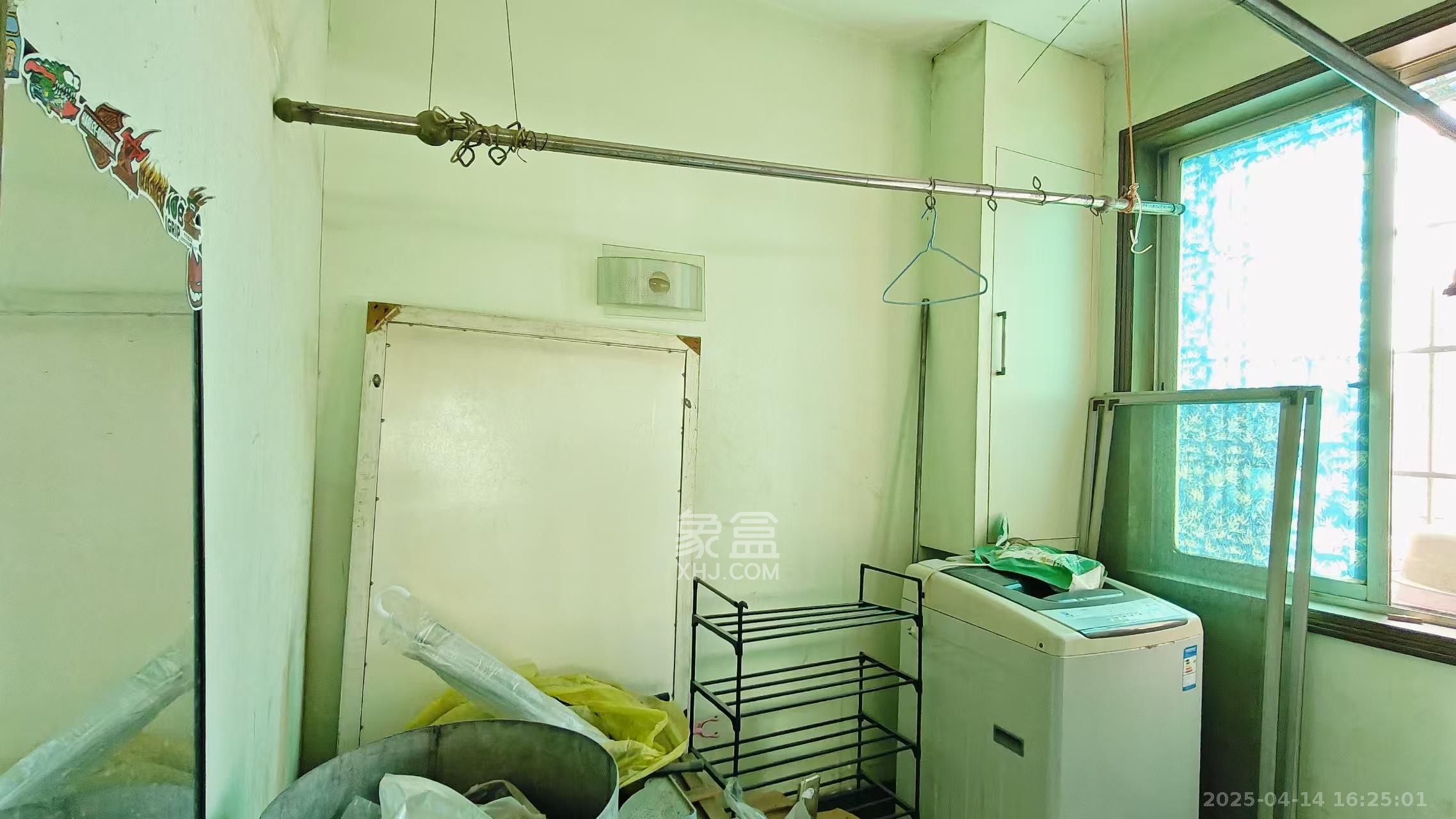 鑫溪大厦  2室2厅1卫    3600.0元/月 鑫溪大厦  2室2厅1卫    3600.0元/月室内图