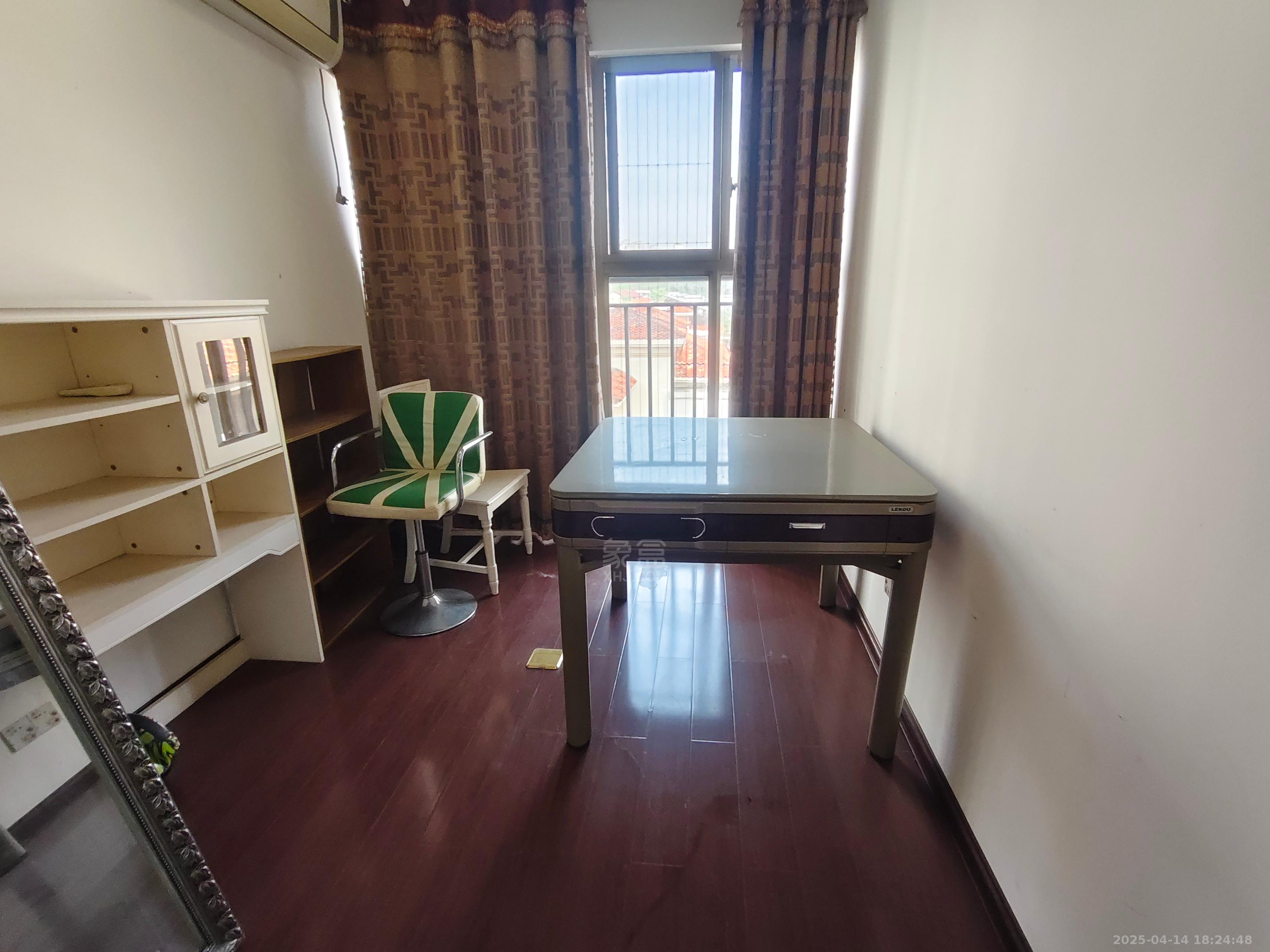 锦绣香江(湖湘文化城) 4室2厅2卫 1880.0元/月 锦绣香江(湖湘文化城) 4室2厅2卫 1880.0元/月室内图