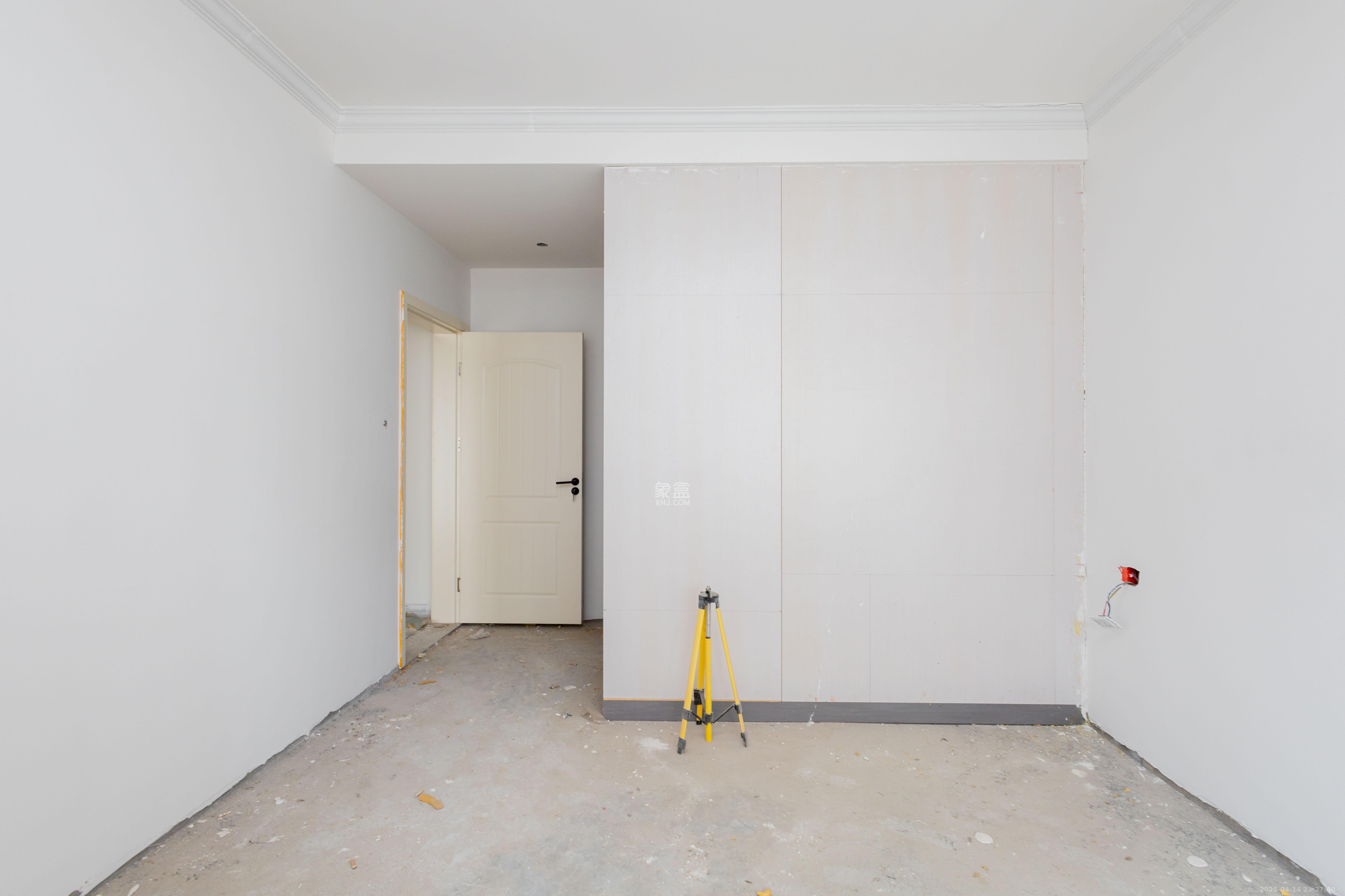 日盛湖湘花苑  3室2厅2卫    92.8万 日盛湖湘花苑  3室2厅2卫    92.8万卧室