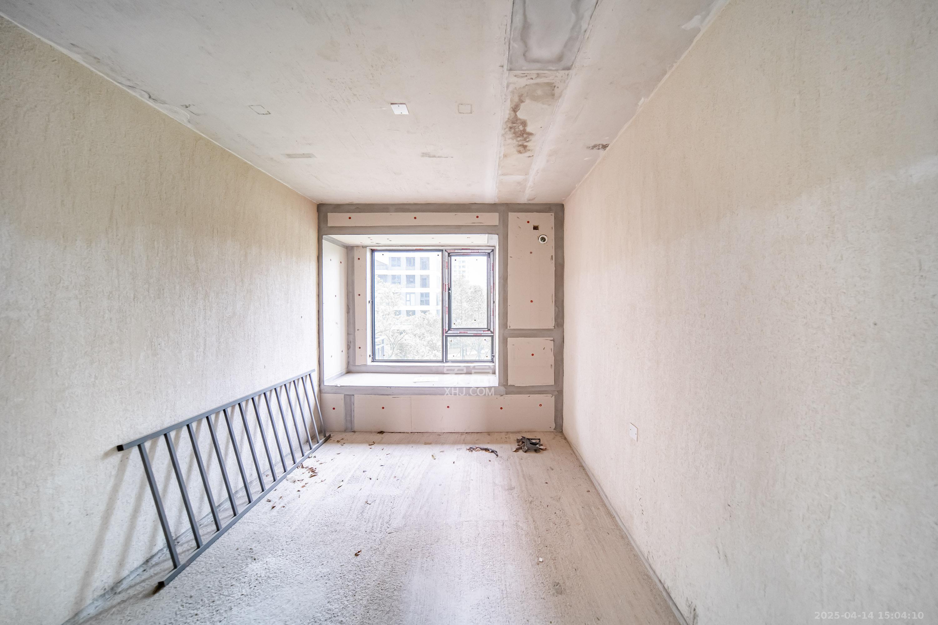 城发恒伟洋湖映2009 4室2厅2卫 175.0万 城发恒伟洋湖映2009 4室2厅2卫 175.0万卧室