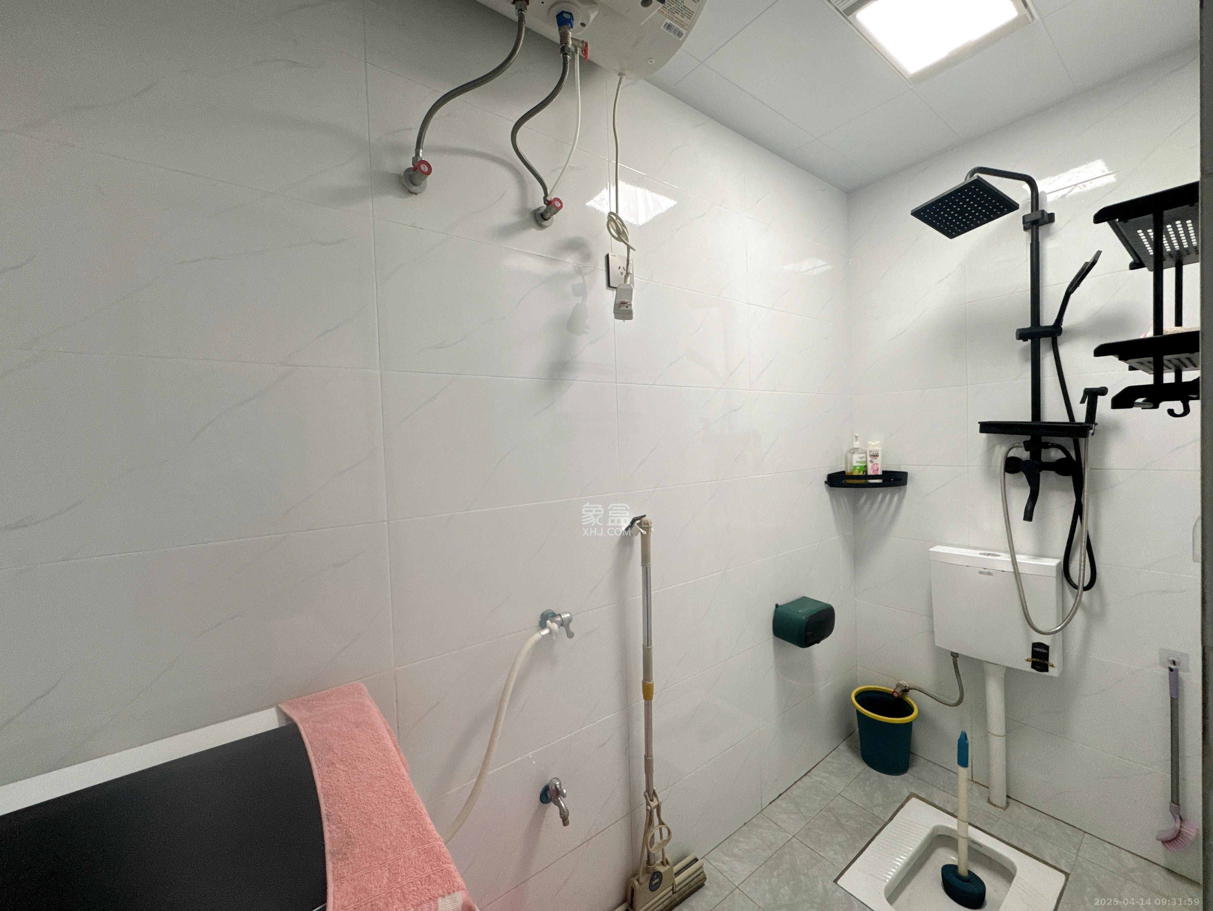 御湖国际 1室1厅1卫 1300.0元/月 御湖国际 1室1厅1卫 1300.0元/月室内图