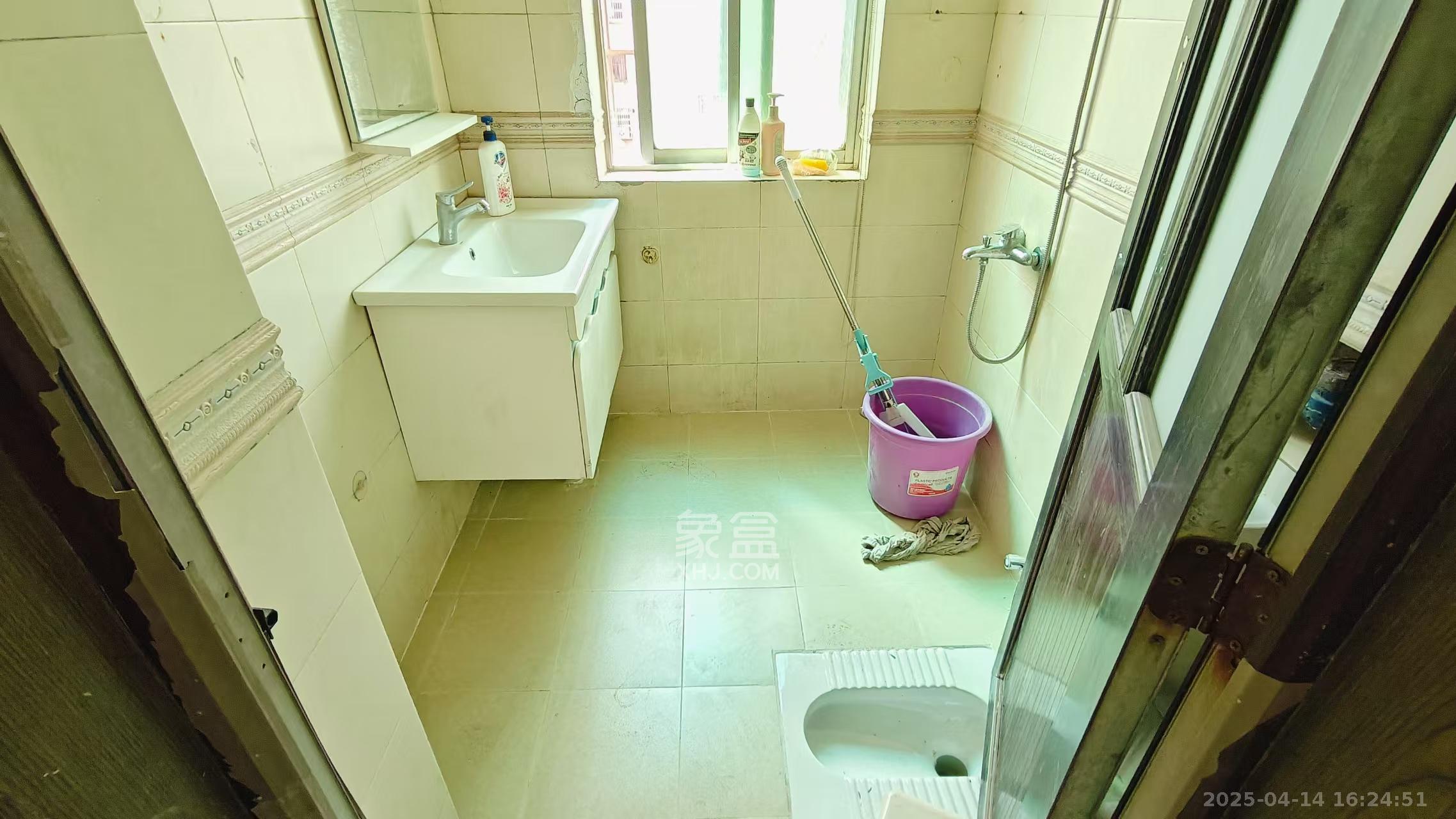 鑫溪大厦  2室2厅1卫    3600.0元/月 鑫溪大厦  2室2厅1卫    3600.0元/月室内图