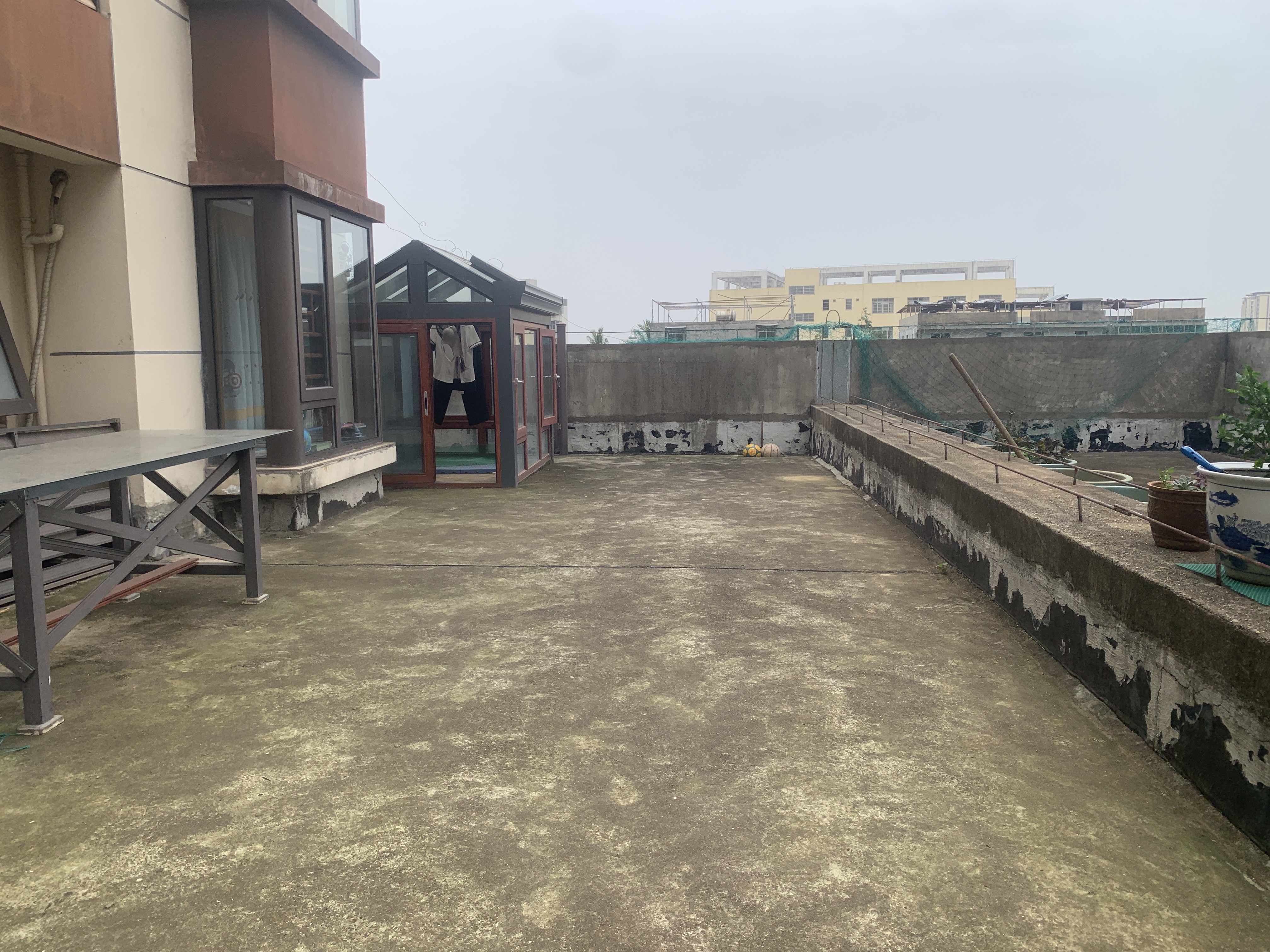 绿地城逸园 3室2厅2卫 150.0万 绿地城逸园 3室2厅2卫 150.0万客厅