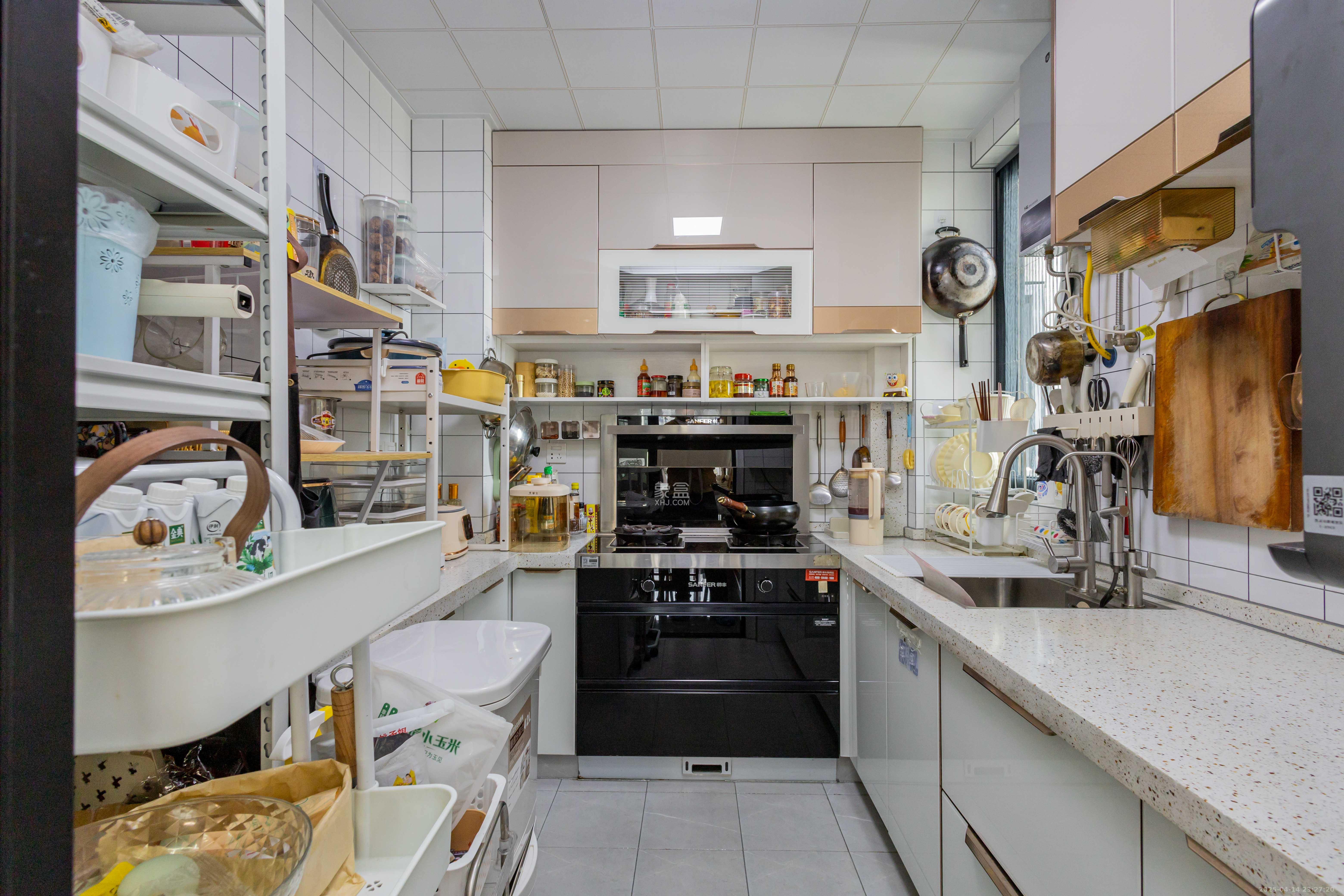 金科景朝集美星宸  3室2厅1卫    105.0万 金科景朝集美星宸  3室2厅1卫    105.0万厨房