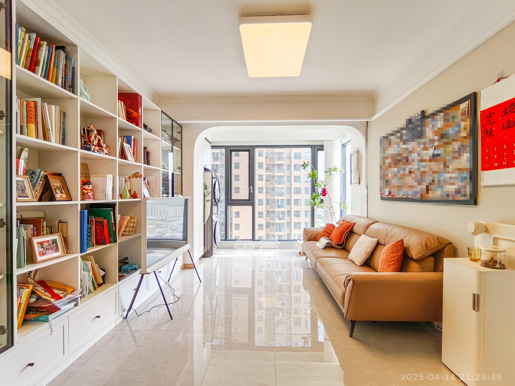 运达锦绣广场  3室2厅1卫    119.8万 运达锦绣广场  3室2厅1卫    119.8万客厅