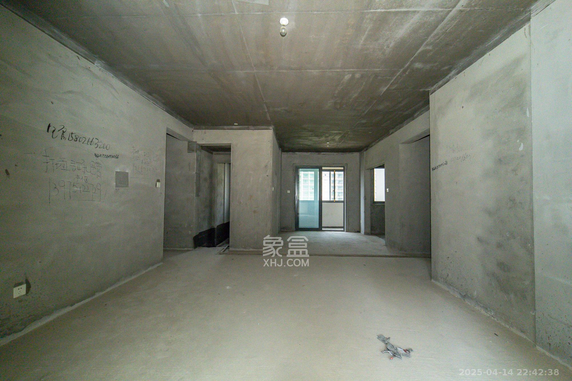 中建悦和城  4室2厅2卫   115.00万