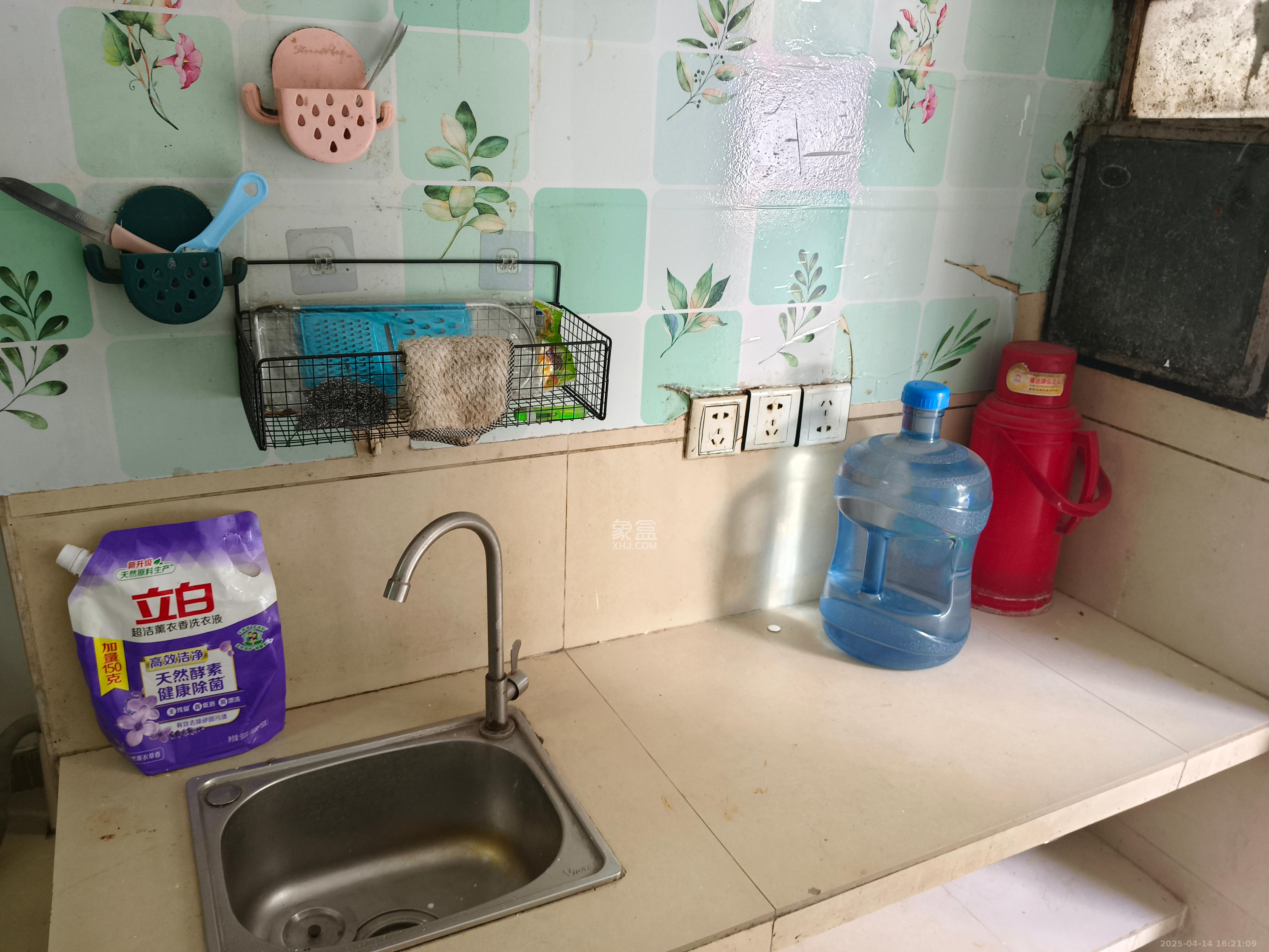 恩瑞麓山名园(龙王港小区) 1室0厅0卫 600.0元/月 恩瑞麓山名园(龙王港小区) 1室0厅0卫 600.0元/月室内图