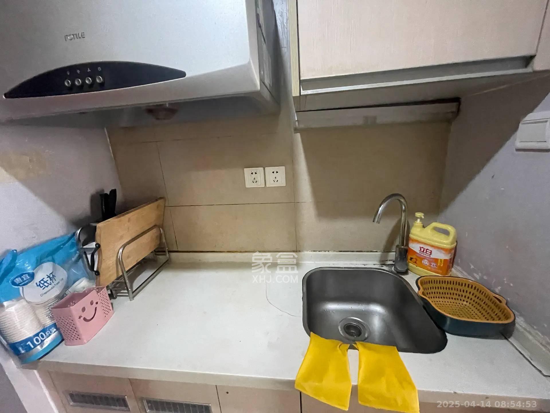 万科金色家园 1室1厅1卫 1200.0元/月 万科金色家园 1室1厅1卫 1200.0元/月室内图