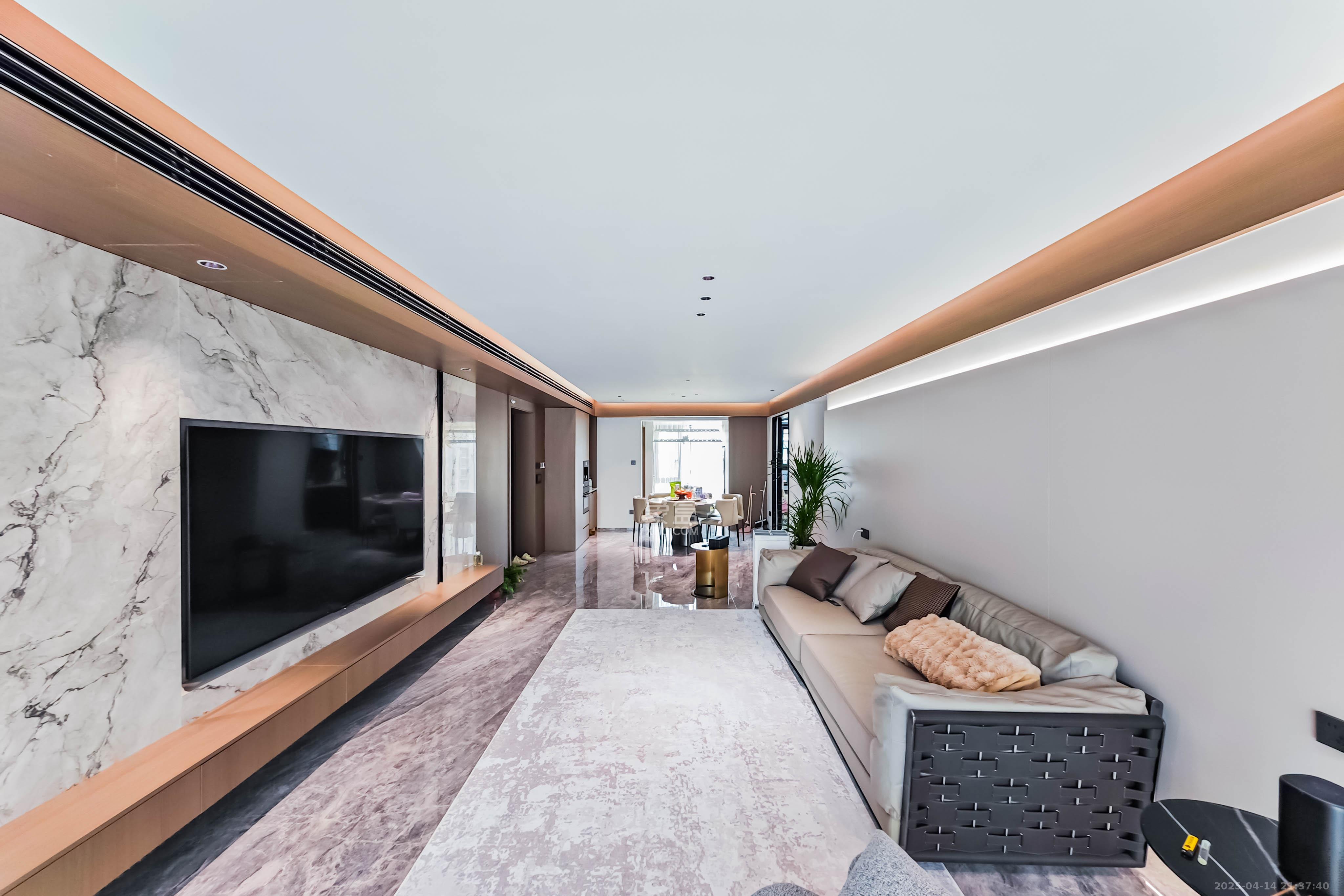 建发玖洲和玺  4室2厅2卫   218.00万