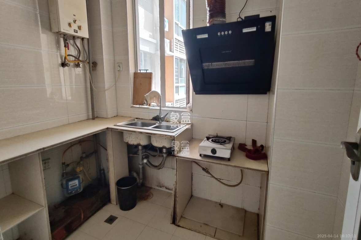 恒广国际景园一二区 2室2厅1卫 1600.0元/月 恒广国际景园一二区 2室2厅1卫 1600.0元/月室内图