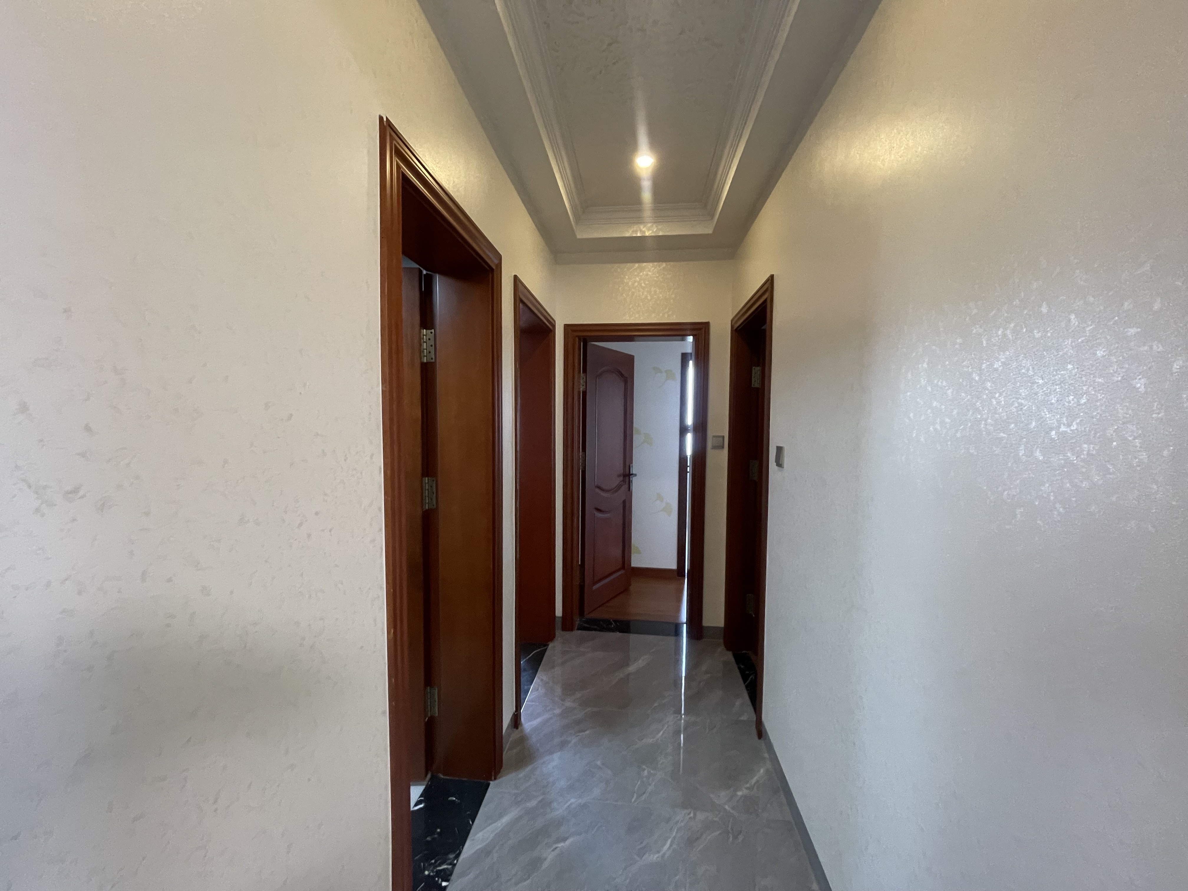 大同芙蓉二期(芙蓉广场) 3室2厅1卫 113.8万 大同芙蓉二期(芙蓉广场) 3室2厅1卫 113.8万客厅