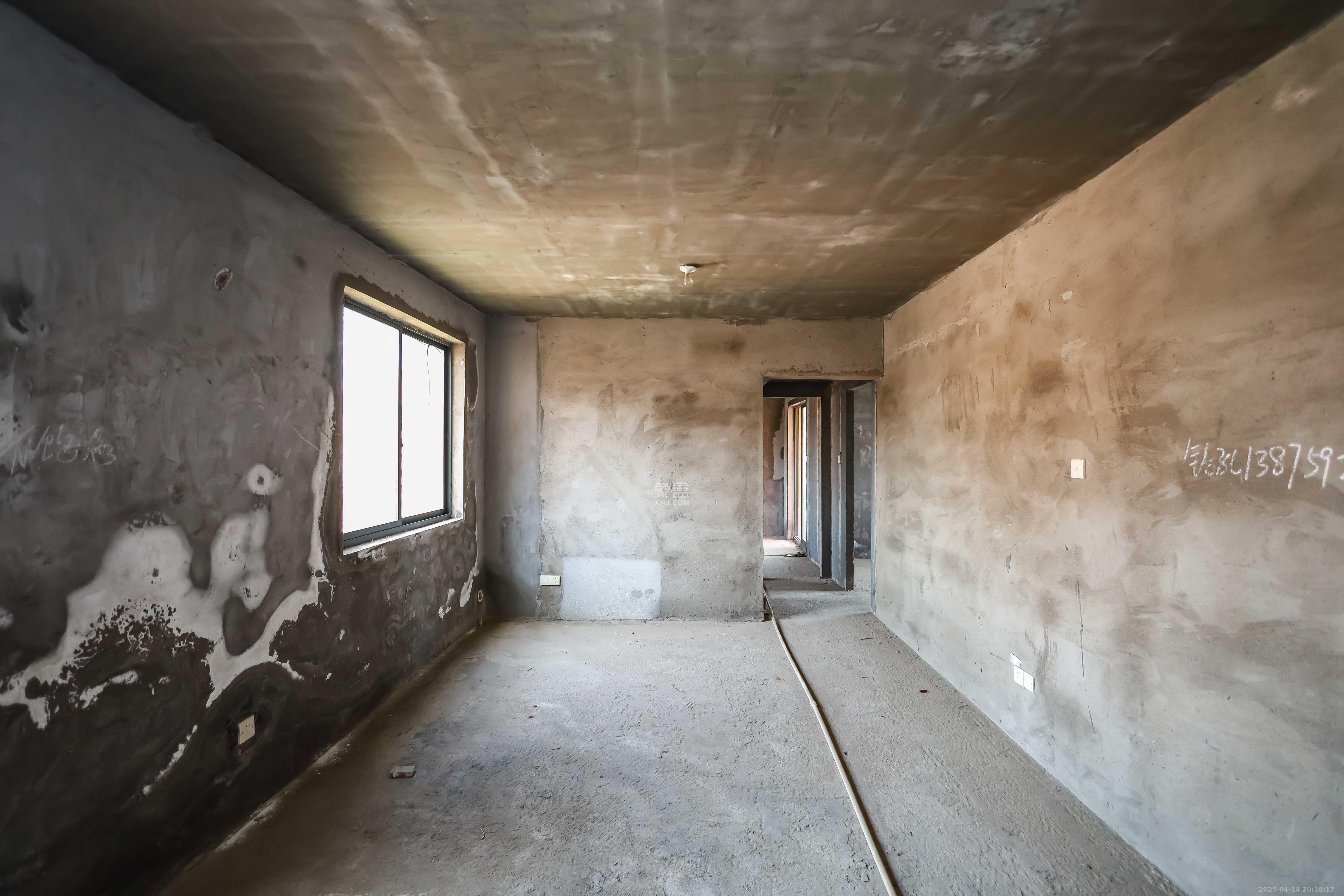 诚兴园 3室2厅1卫 53.8万 诚兴园 3室2厅1卫 53.8万客厅