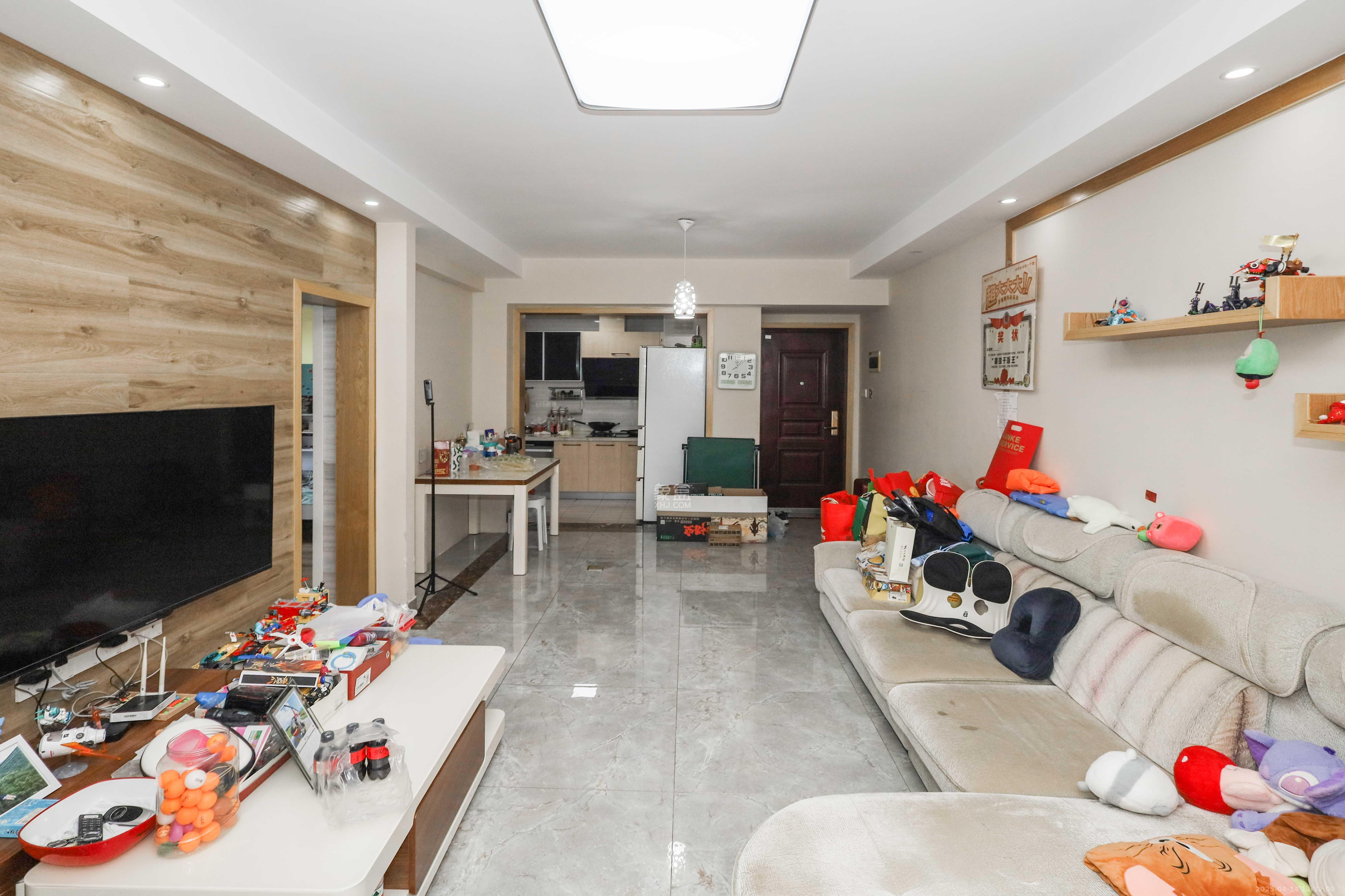 梅溪湖合能璞丽  3室2厅2卫    106.0万 梅溪湖合能璞丽  3室2厅2卫    106.0万客厅