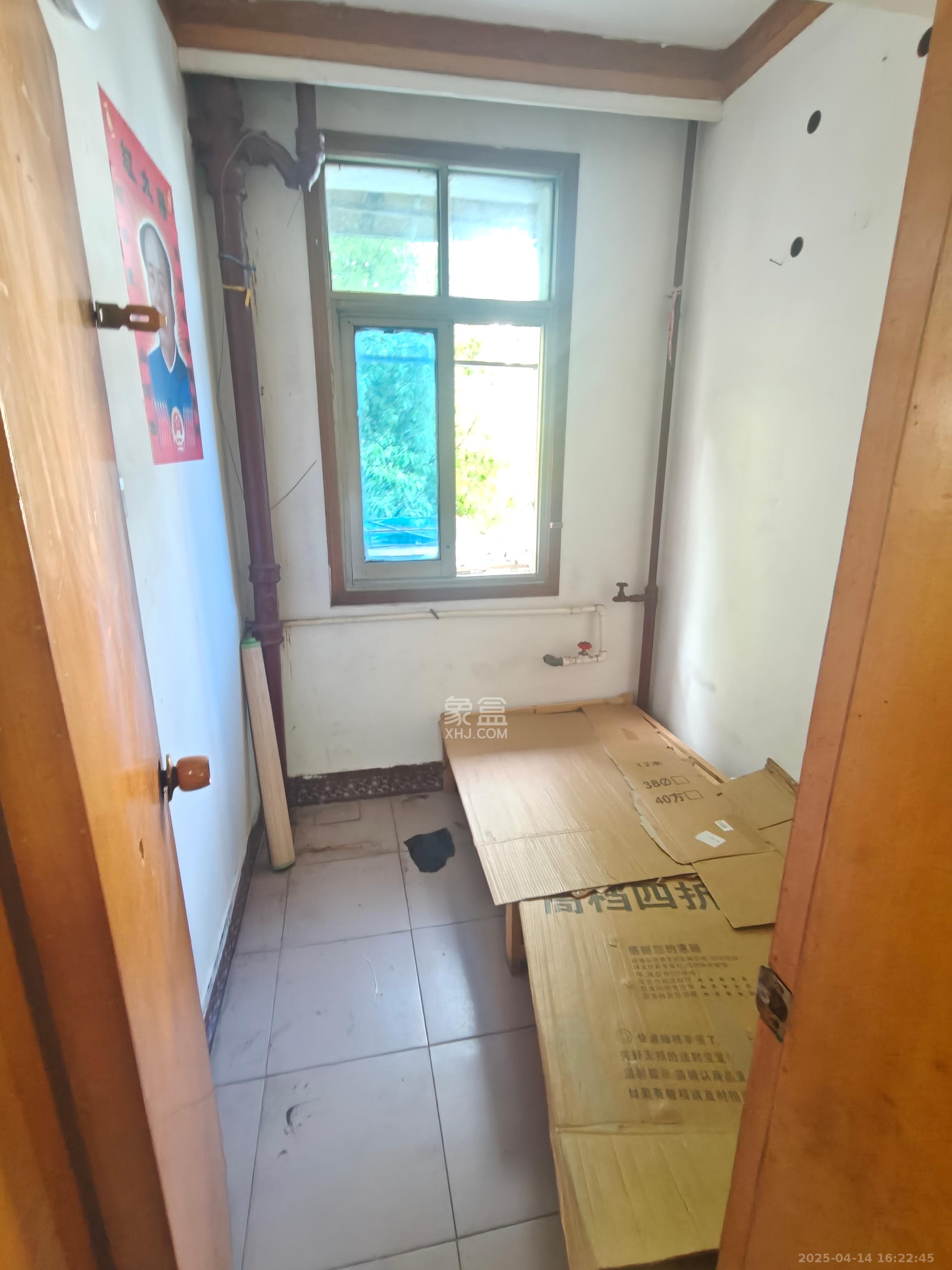 陈家湖小区 1室0厅0卫 1850.0元/月 陈家湖小区 1室0厅0卫 1850.0元/月室内图