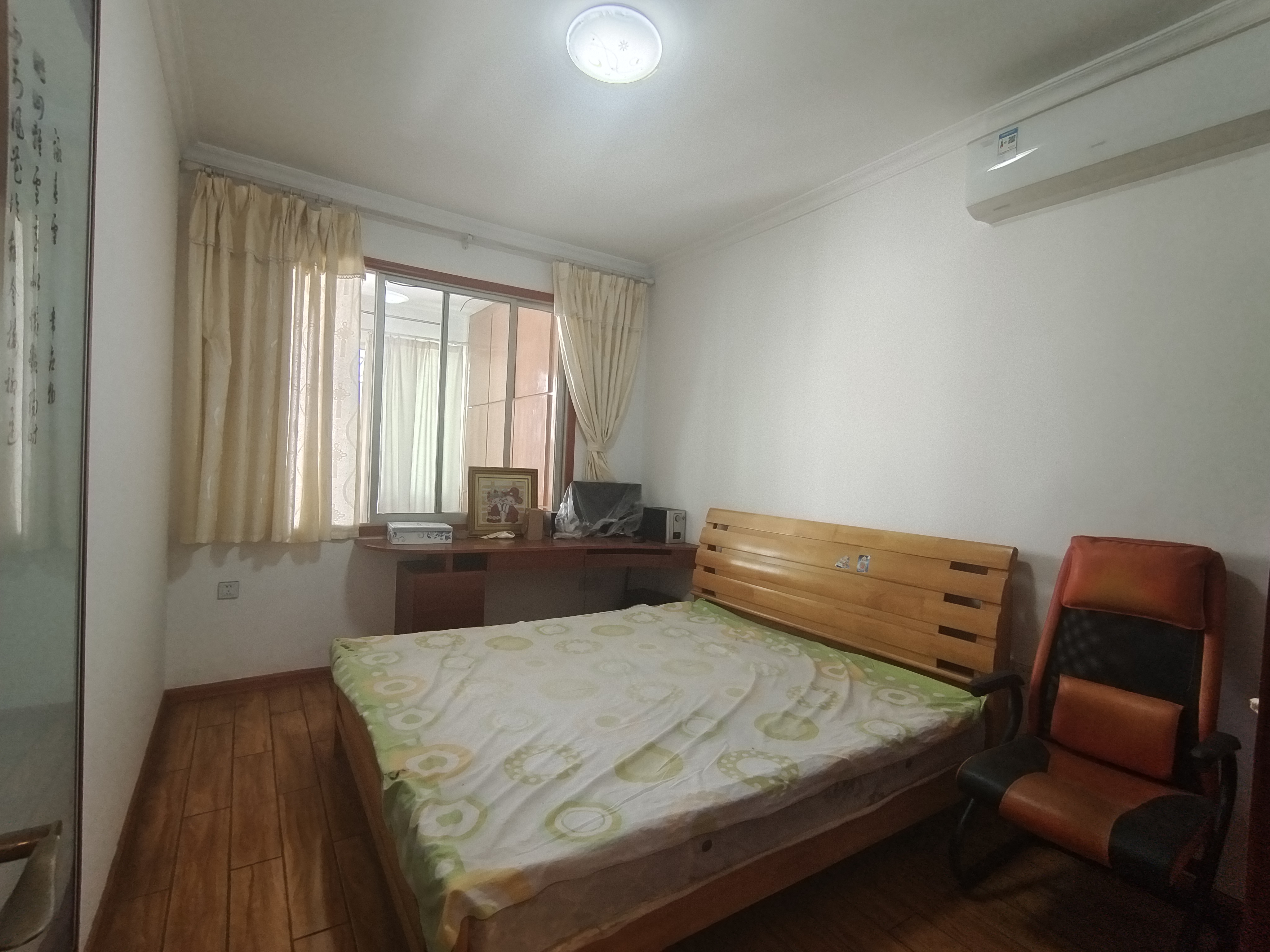 洪家村社区(卫生监督局家属区)  3室2厅2卫    26.8万 洪家村社区(卫生监督局家属区)  3室2厅2卫    26.8万室内图