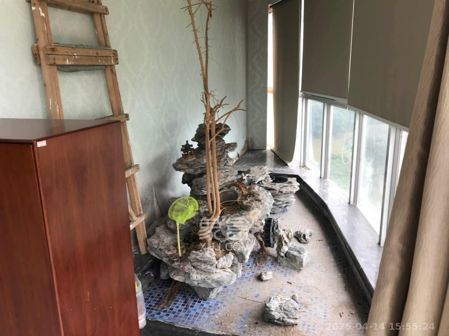 华雅花园 5室2厅1卫 12000.0元/月 华雅花园 5室2厅1卫 12000.0元/月室内图