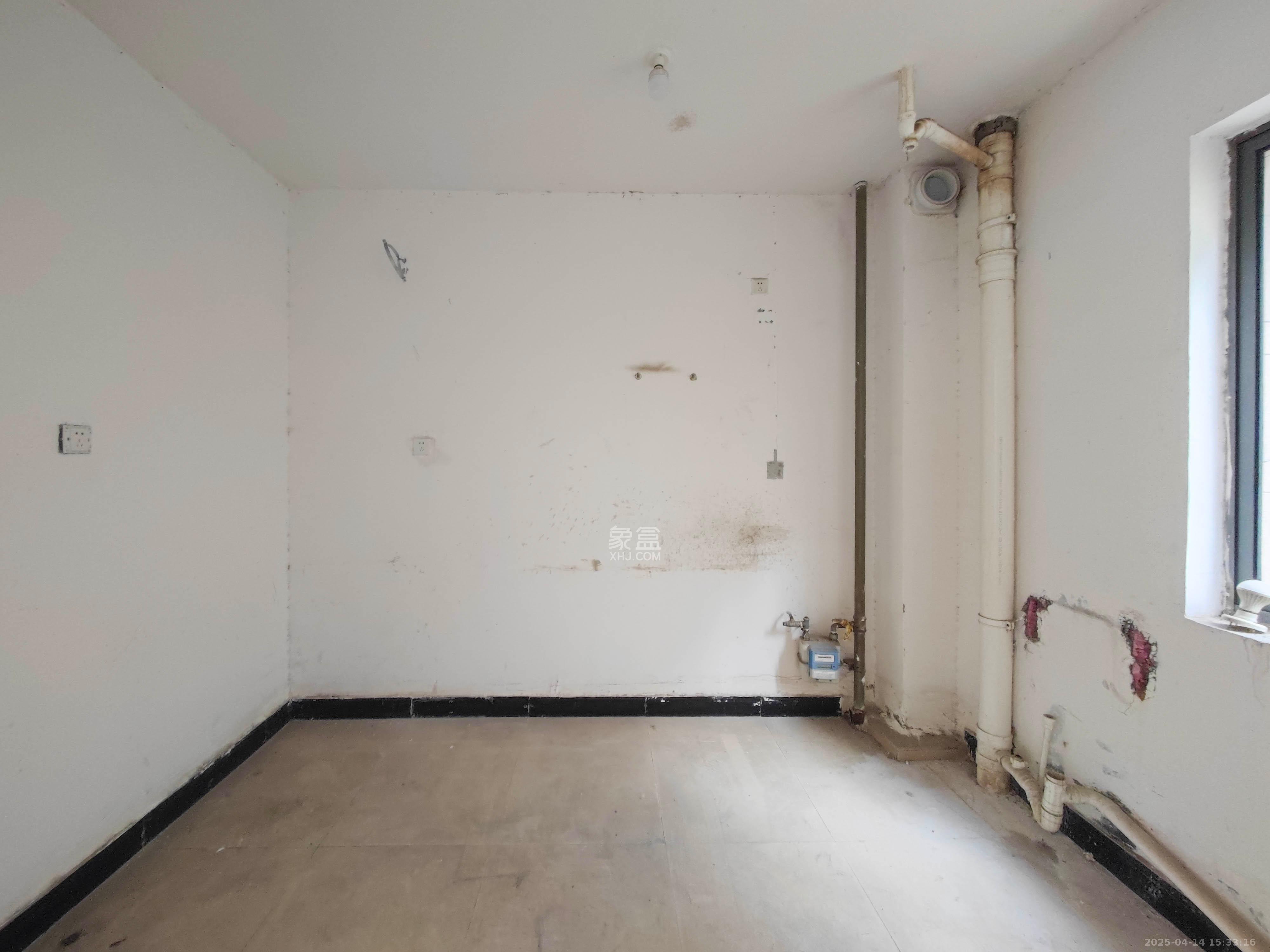 鑫天御景湾  3室2厅2卫    106.0万其他