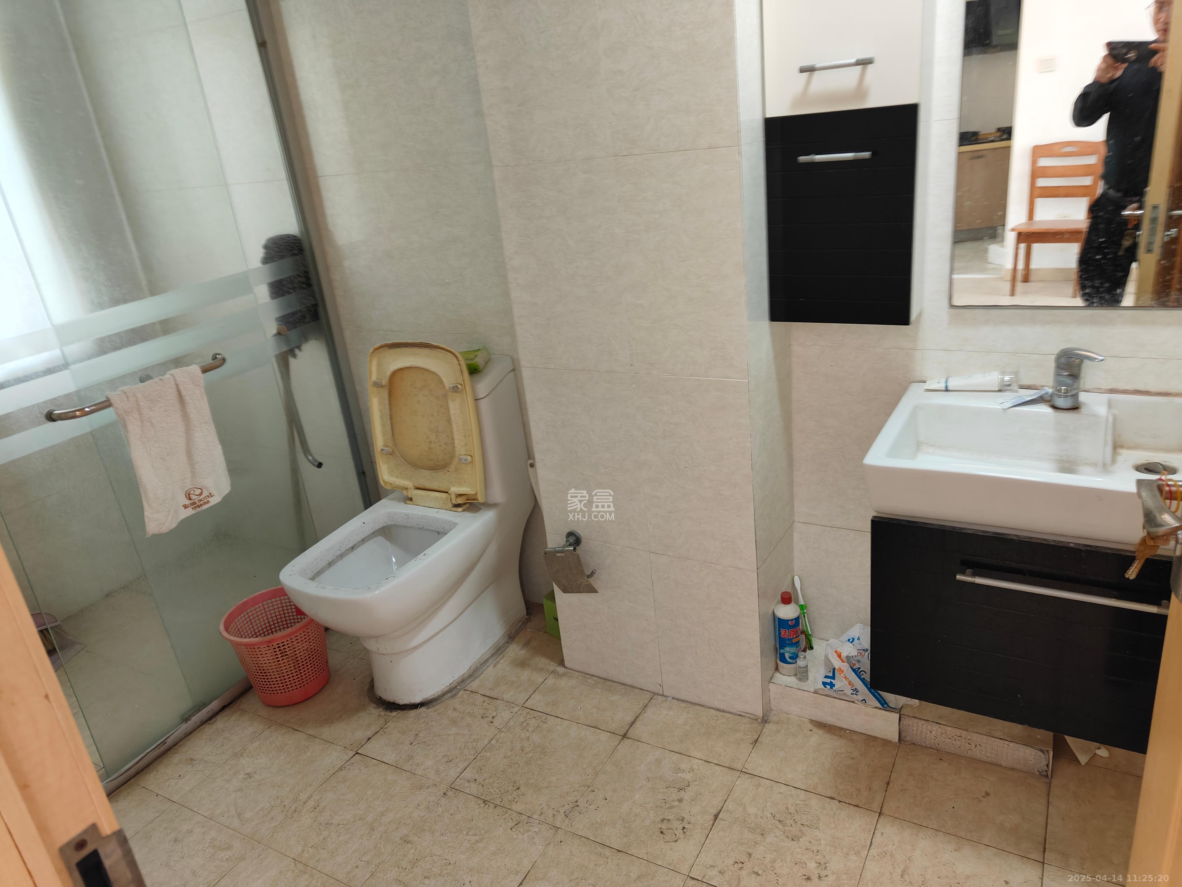 长沙玫瑰园 4室2厅1卫 2800.0元/月 长沙玫瑰园 4室2厅1卫 2800.0元/月室内图