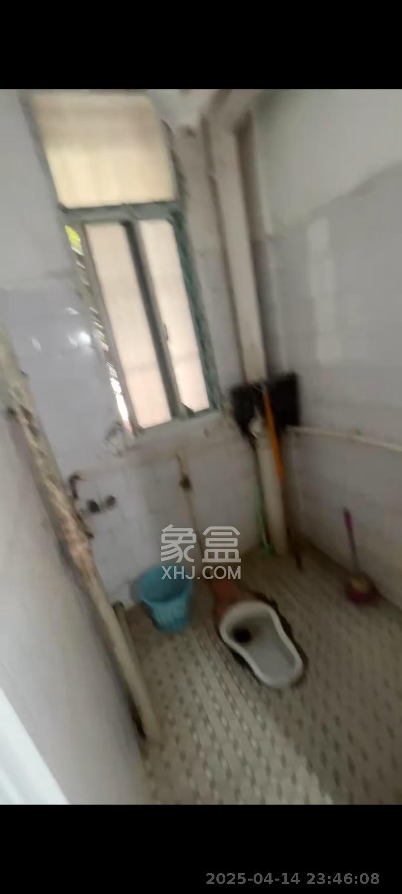 向韶村 3室2厅1卫 2200.0元/月 向韶村 3室2厅1卫 2200.0元/月室内图