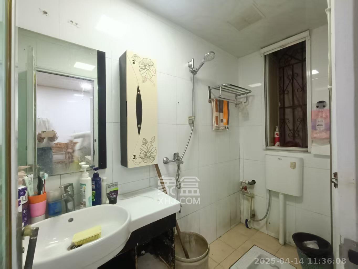建湘新村  2室1厅1卫   2000.00元/月室内图