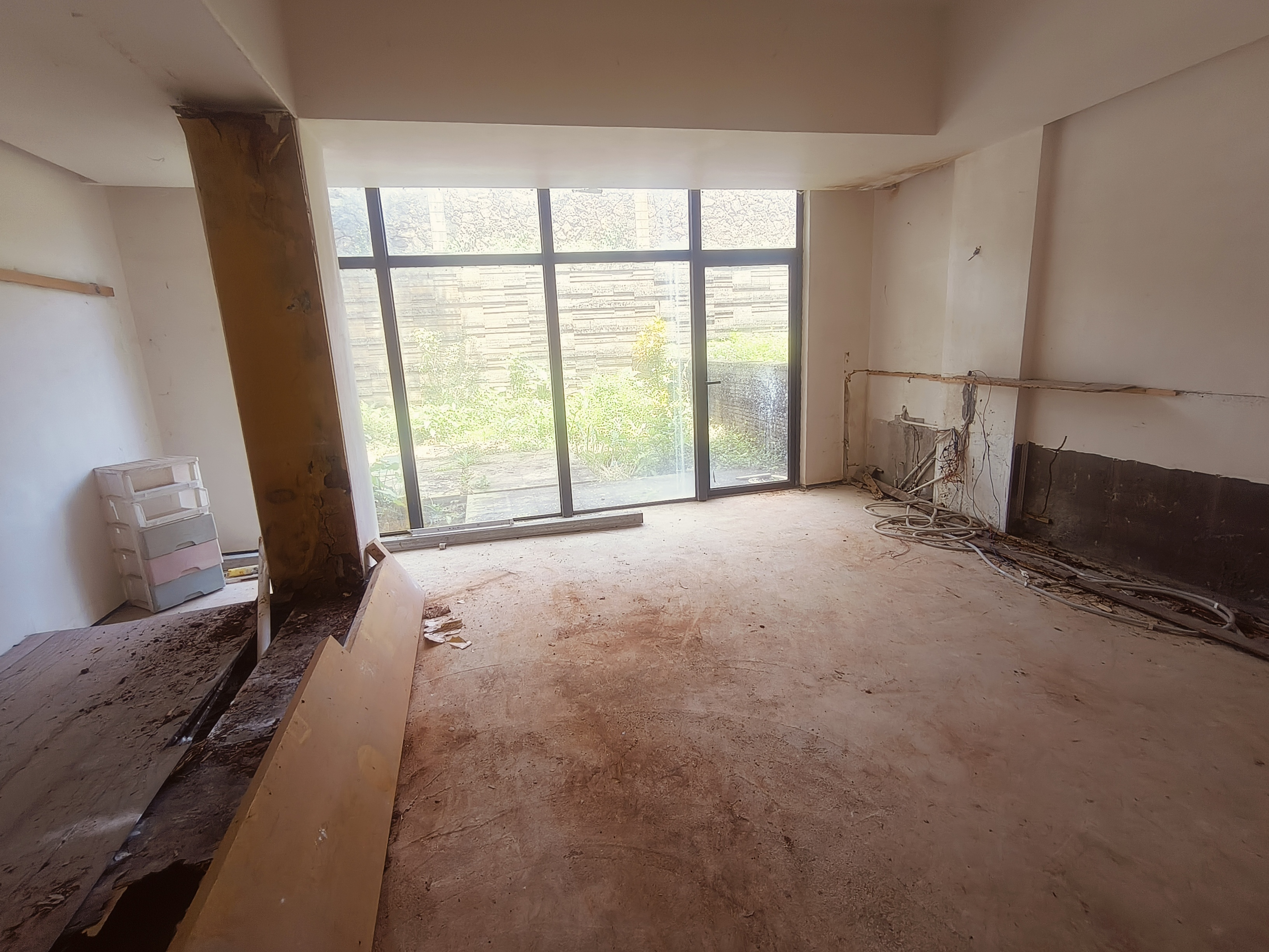 鸿洲江山 14室2厅2卫 20000.0元/月 鸿洲江山 14室2厅2卫 20000.0元/月室内图