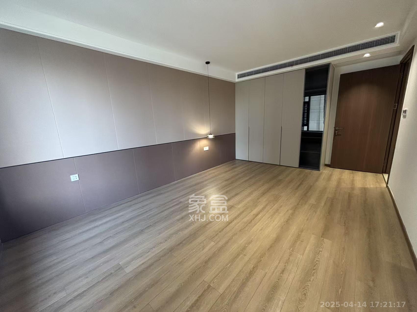 建发央著 4室2厅2卫 6800.0元/月 建发央著 4室2厅2卫 6800.0元/月室内图