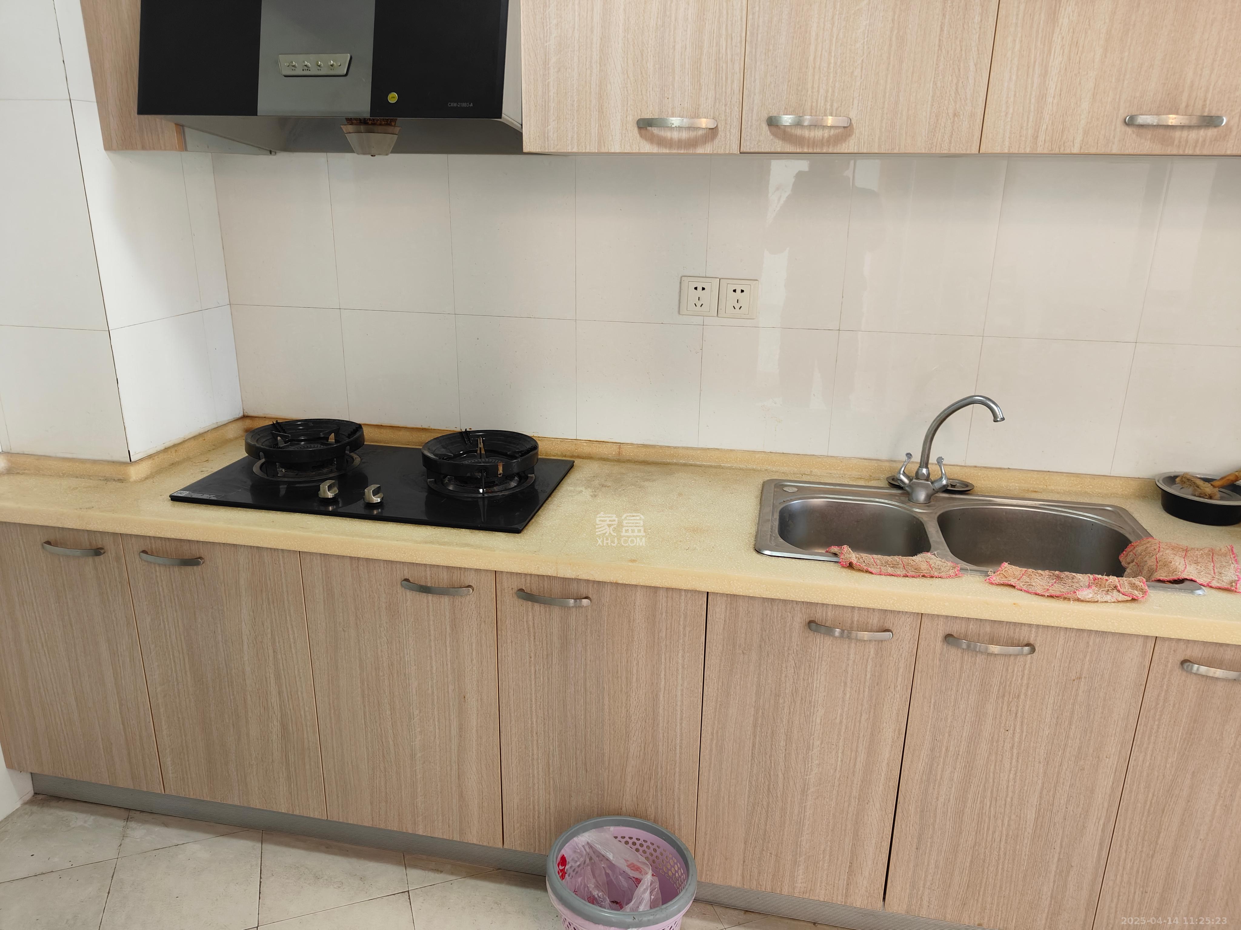 长沙玫瑰园 4室2厅1卫 2800.0元/月 长沙玫瑰园 4室2厅1卫 2800.0元/月室内图