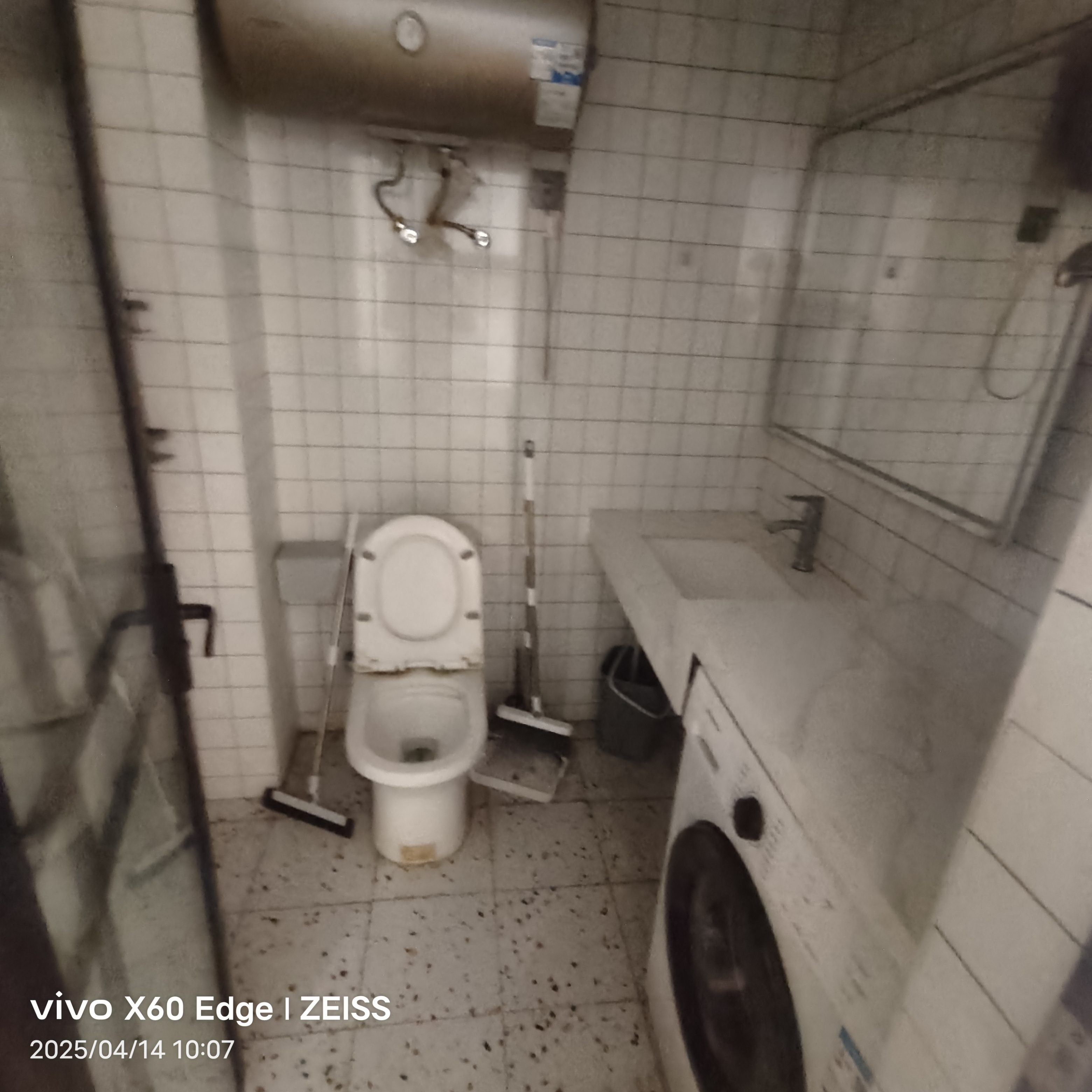 江岸公馆 1室1厅1卫 1600.0元/月 江岸公馆 1室1厅1卫 1600.0元/月室内图