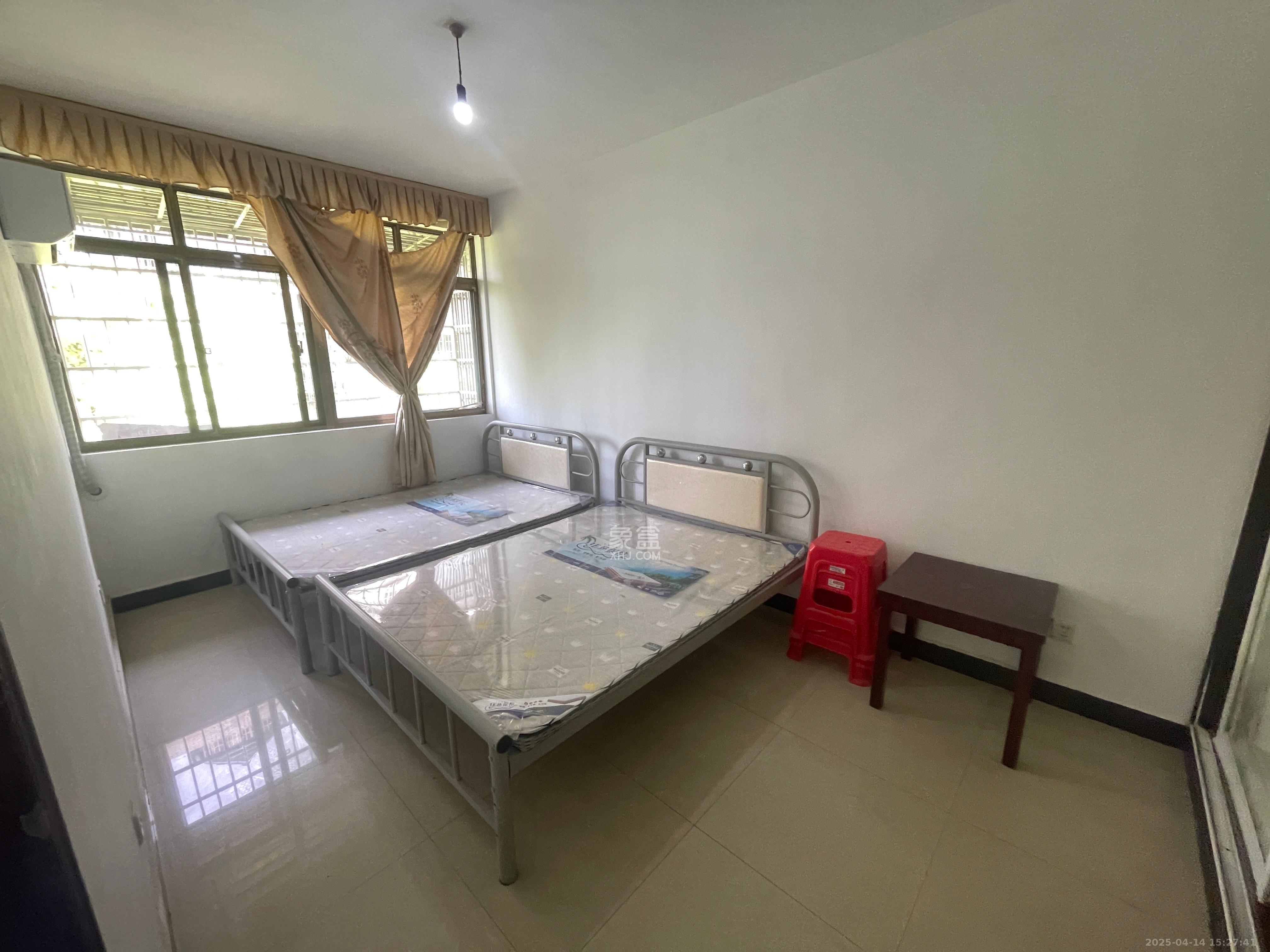 花桥钢材市场(花桥小区) 2室2厅1卫 1500.0元/月 花桥钢材市场(花桥小区) 2室2厅1卫 1500.0元/月室内图