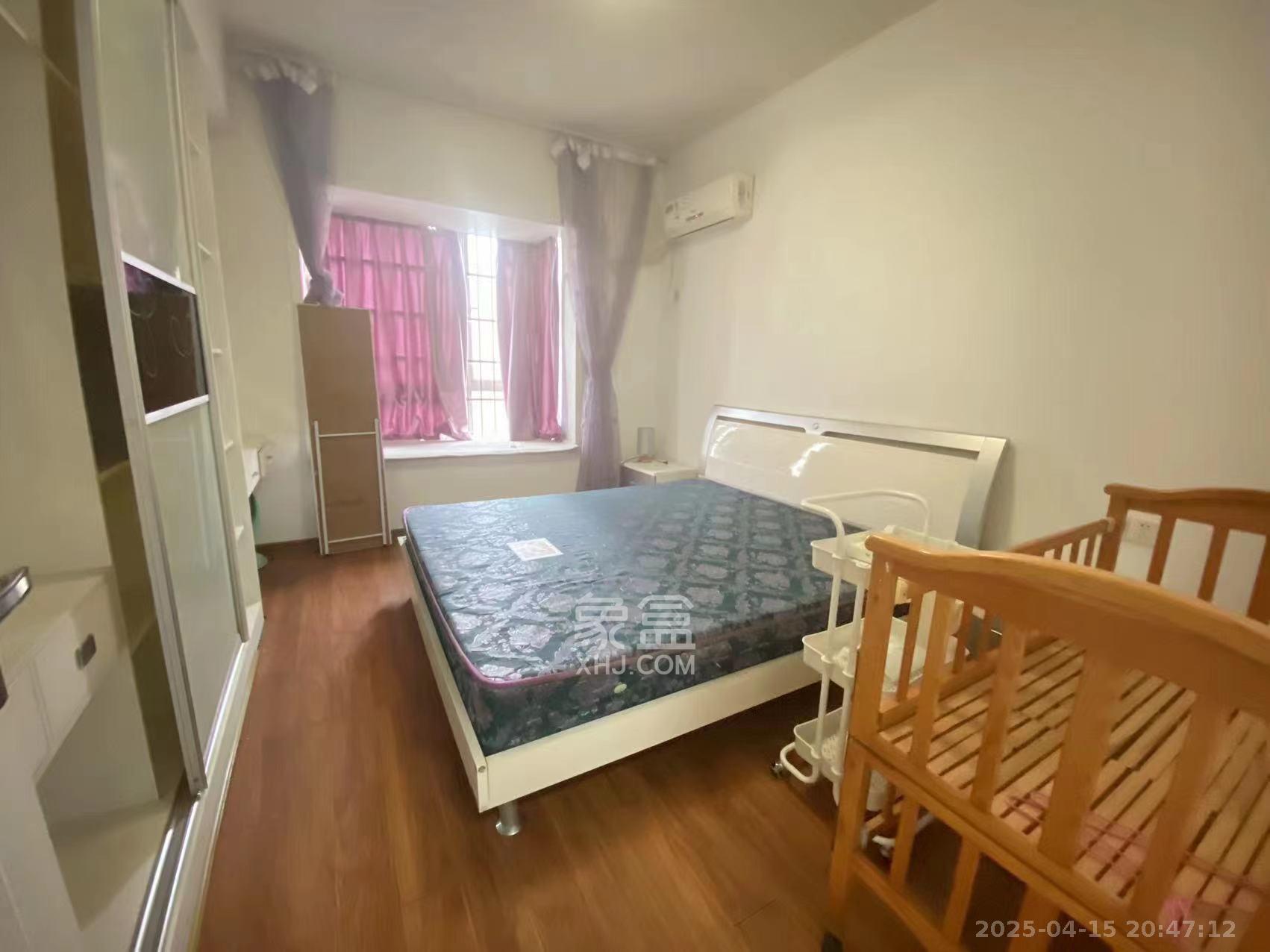 麓山枫情 2室2厅1卫 2400.0元/月 麓山枫情 2室2厅1卫 2400.0元/月室内图