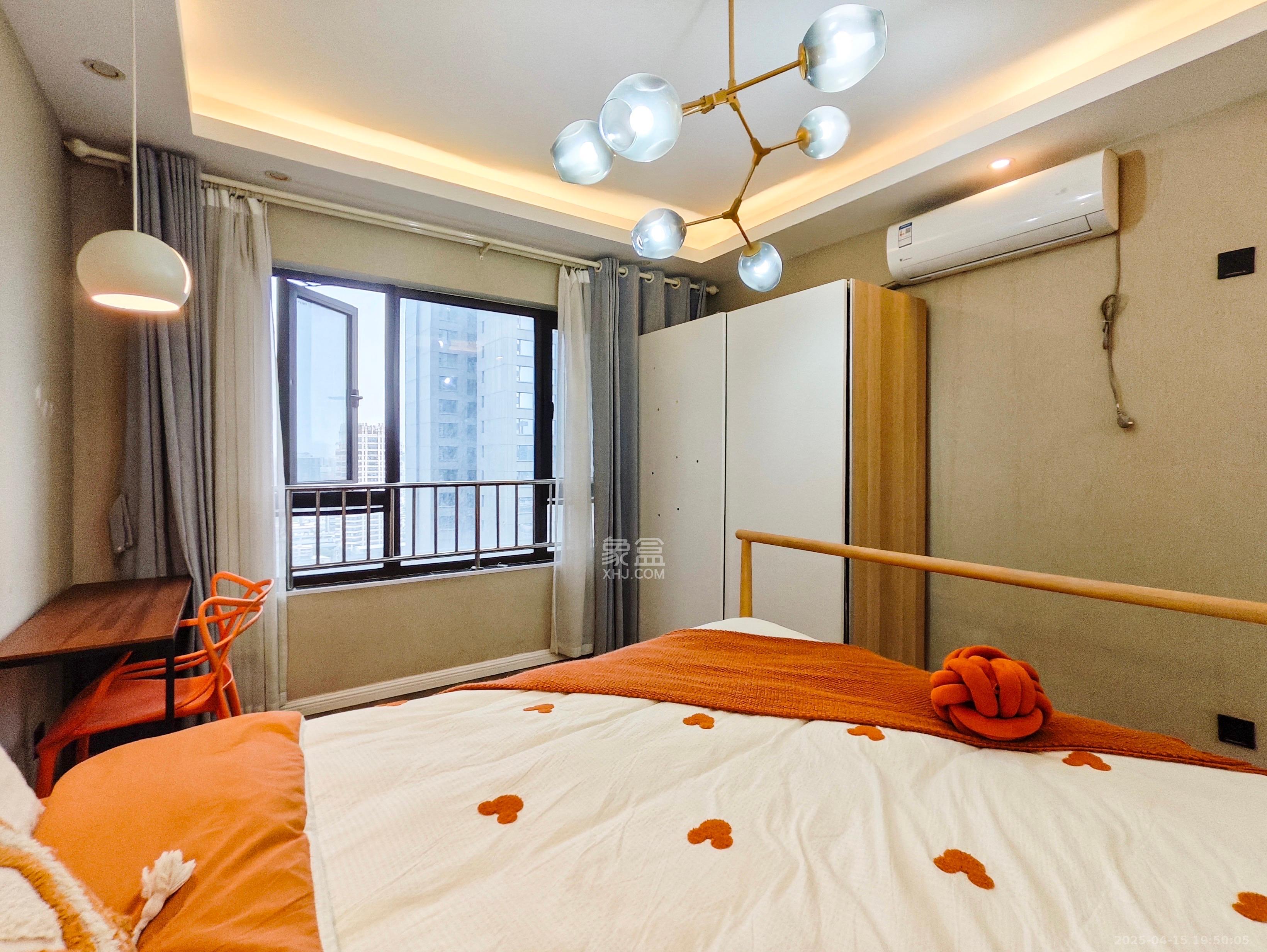 地质家园一、二期(地泰人民公馆) 1室1厅1卫 2500.0元/月 地质家园一、二期(地泰人民公馆) 1室1厅1卫 2500.0元/月室内图