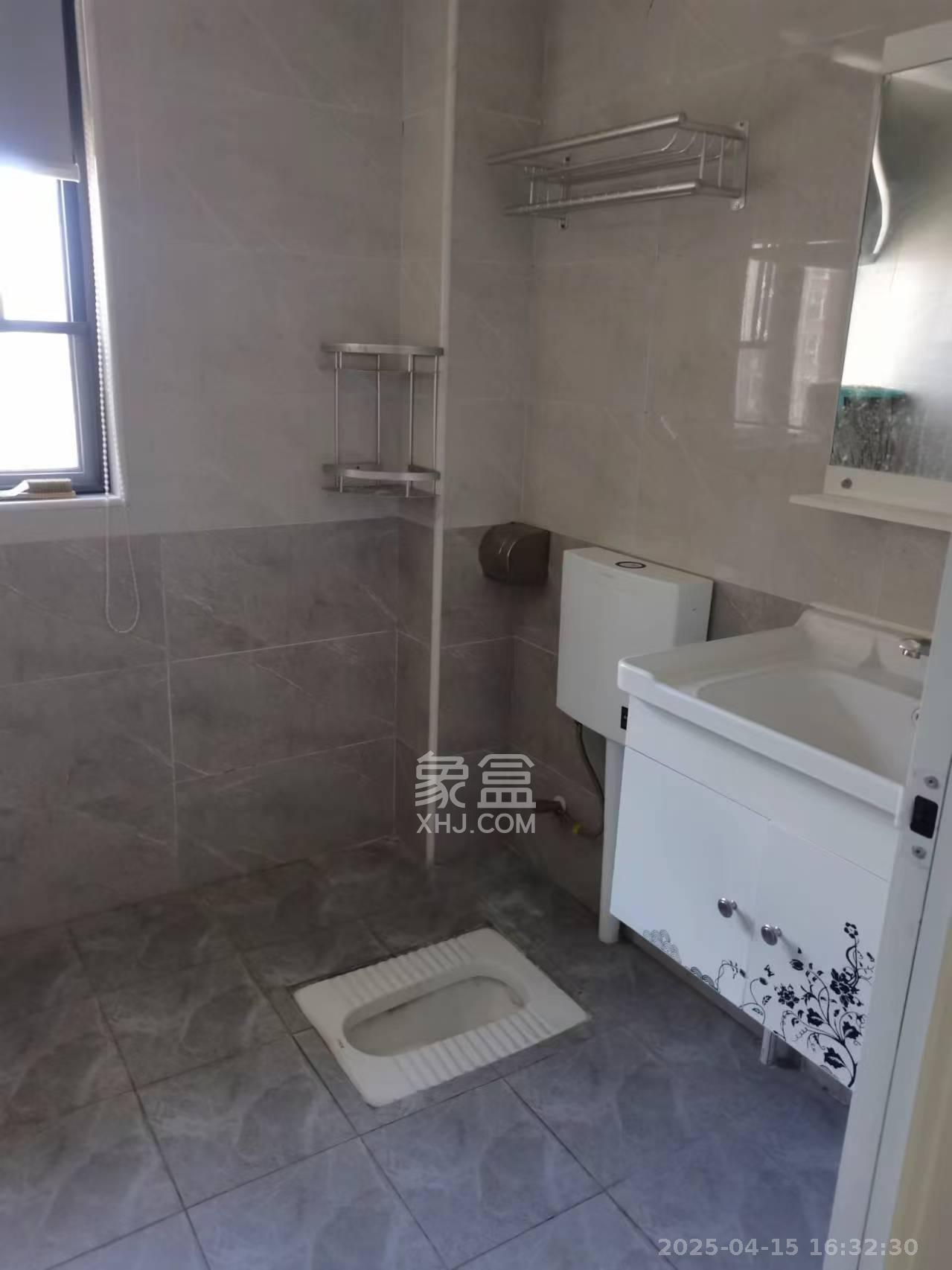 长房南屏锦源 3室2厅2卫 2800.0元/月 长房南屏锦源 3室2厅2卫 2800.0元/月室内图