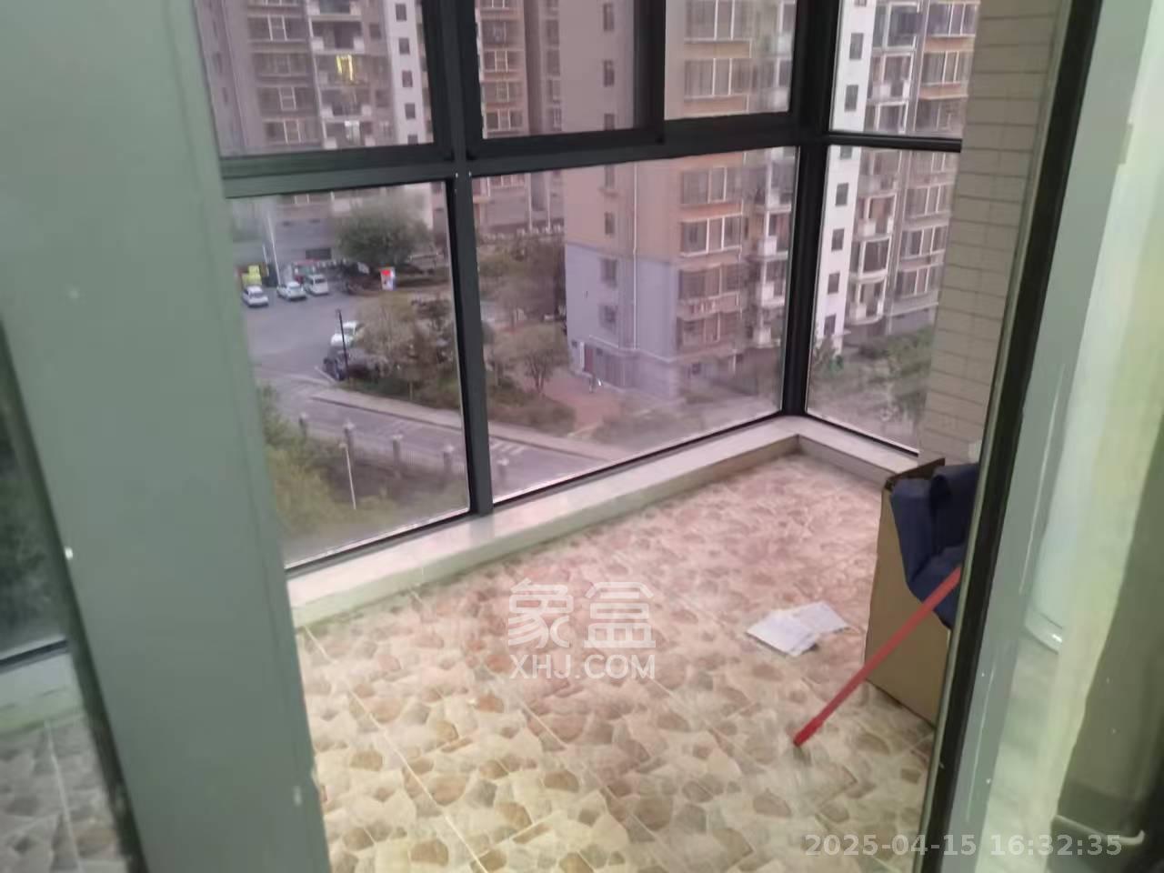 长房南屏锦源 3室2厅2卫 2800.0元/月 长房南屏锦源 3室2厅2卫 2800.0元/月室内图