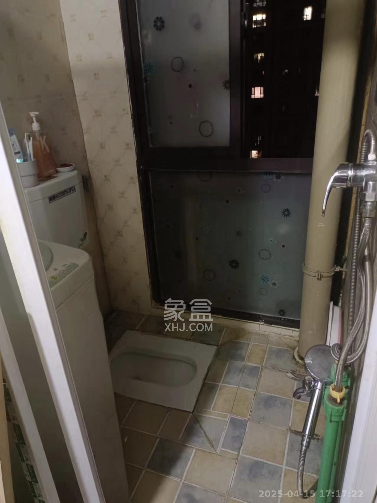 兴旺正佳广场(金石雅苑) 1室2厅2卫 950.0元/月 兴旺正佳广场(金石雅苑) 1室2厅2卫 950.0元/月室内图